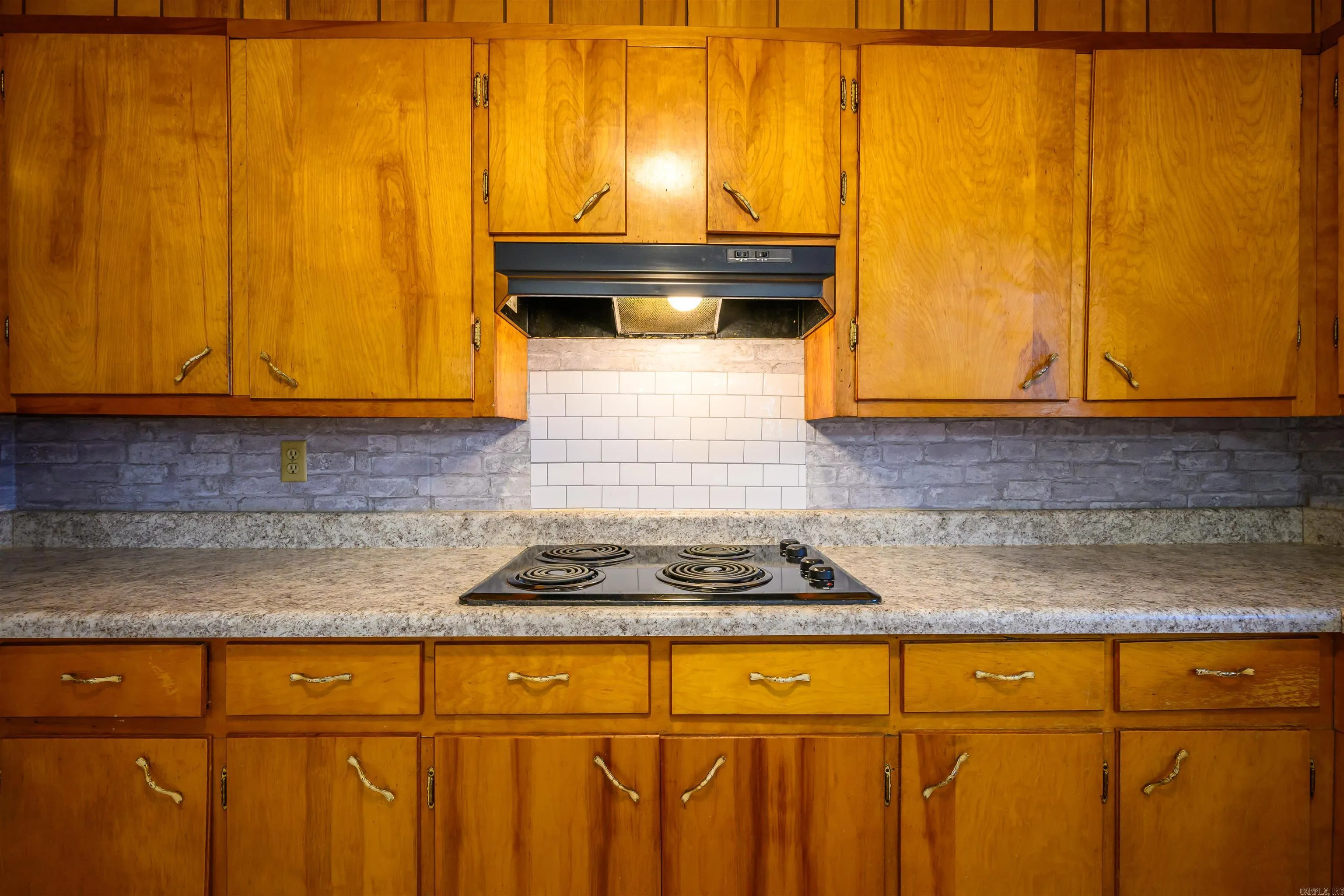 Property at 206  Union - Image 22