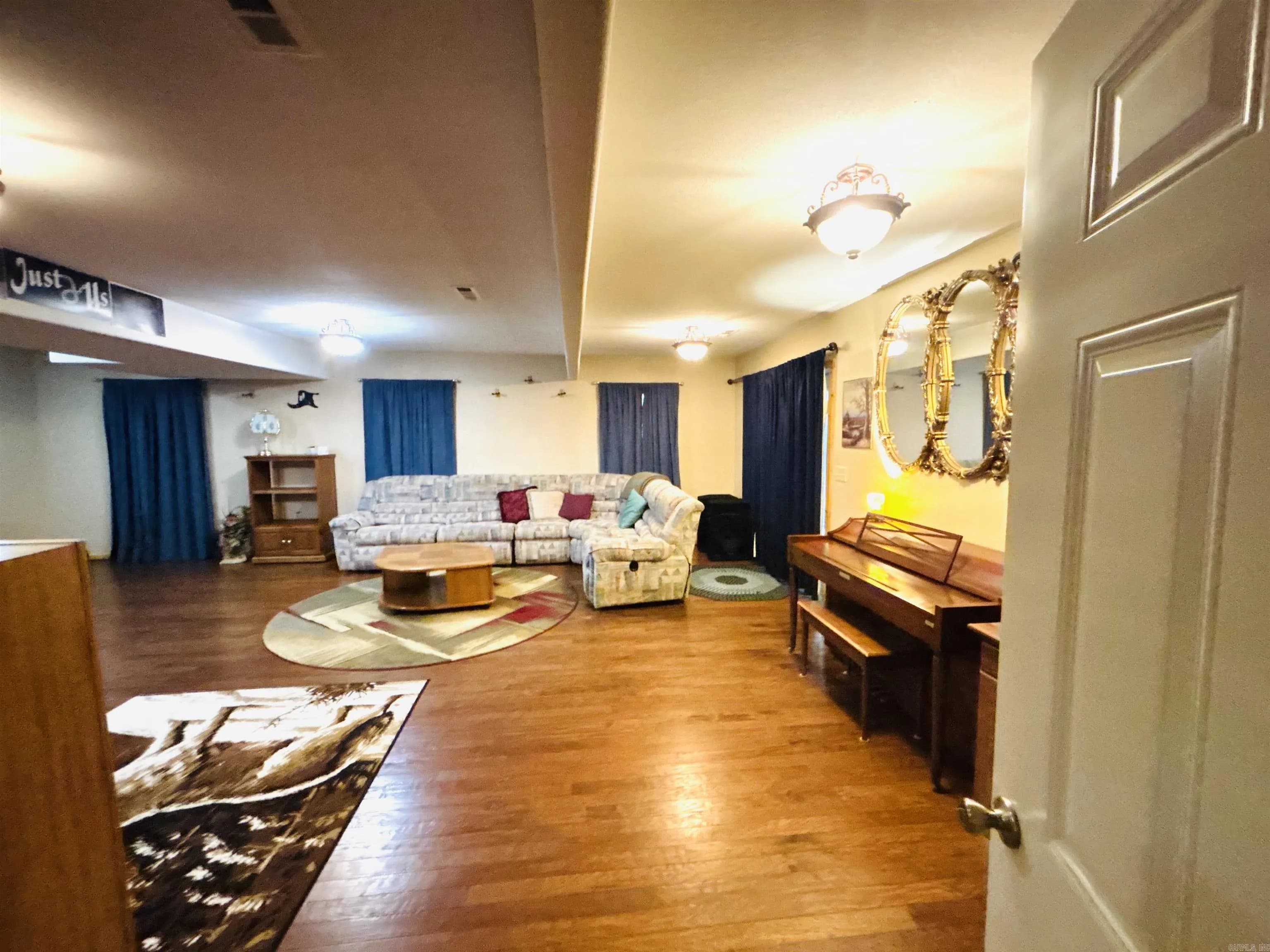 Property at 252  Mitchell - Image 41