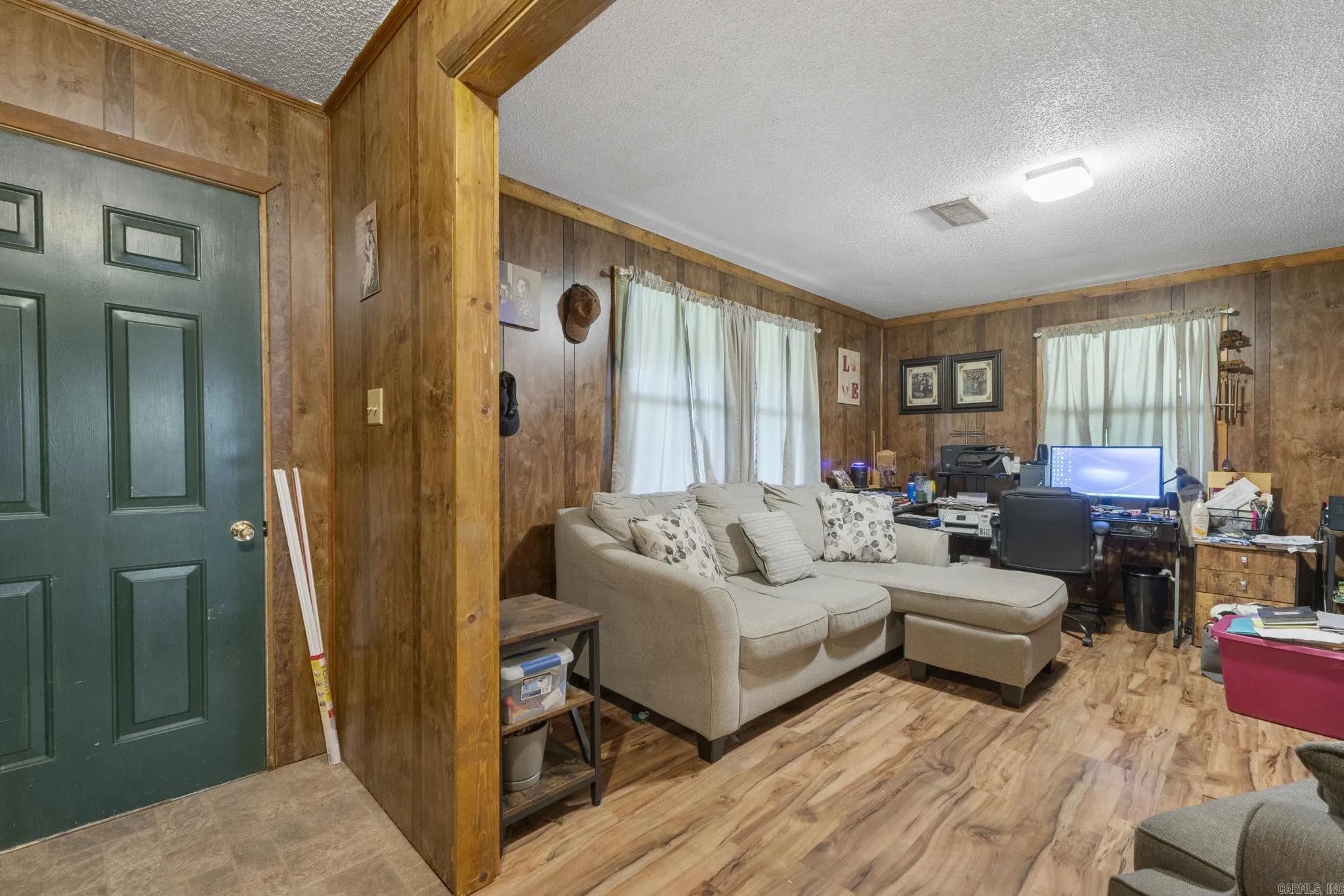 Property at 319  Wagon train road - Image 13