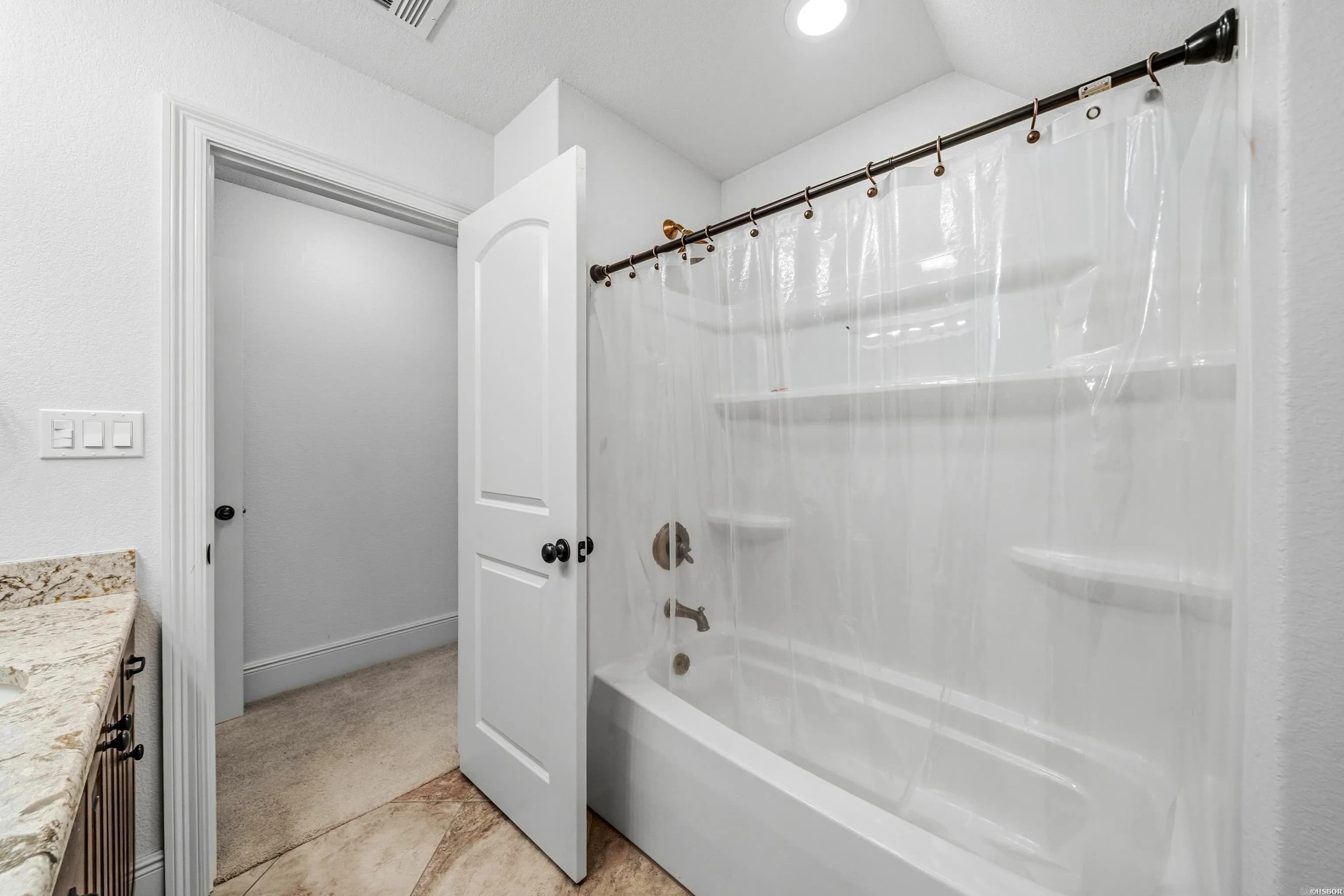 Property at 671  Shady grove - Image 32