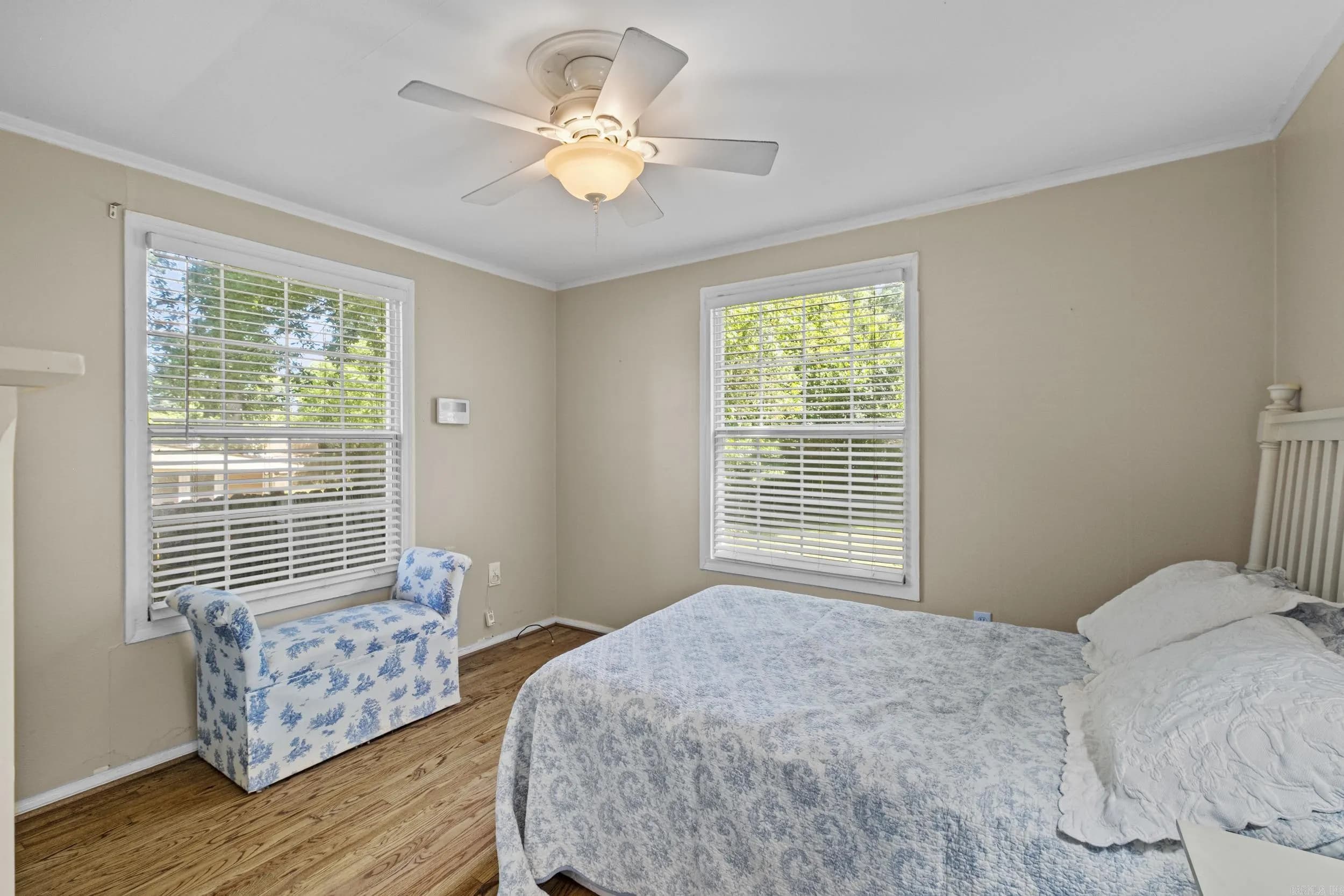 Property at 112  Sheridan - Image 13