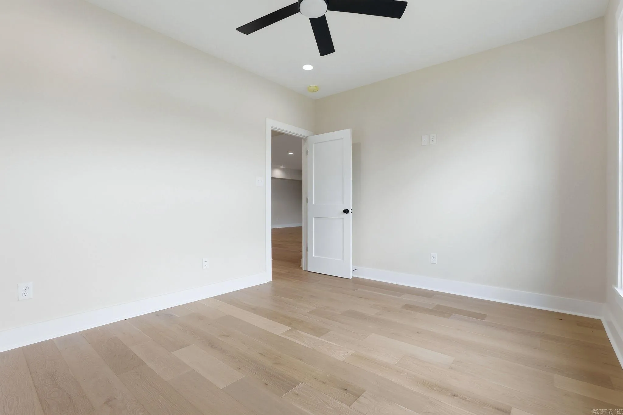 Property at 7636 S Shoreline blvd - Image 32