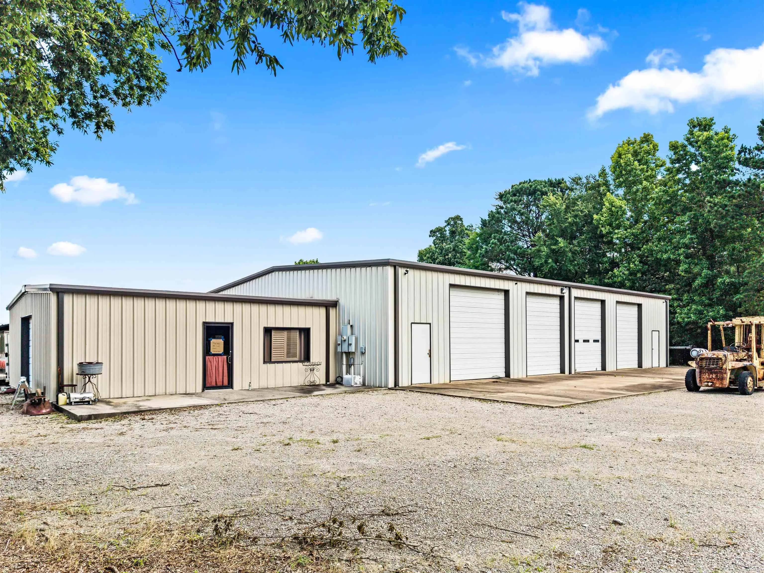 Property at 133  Graves  201 - Image 34