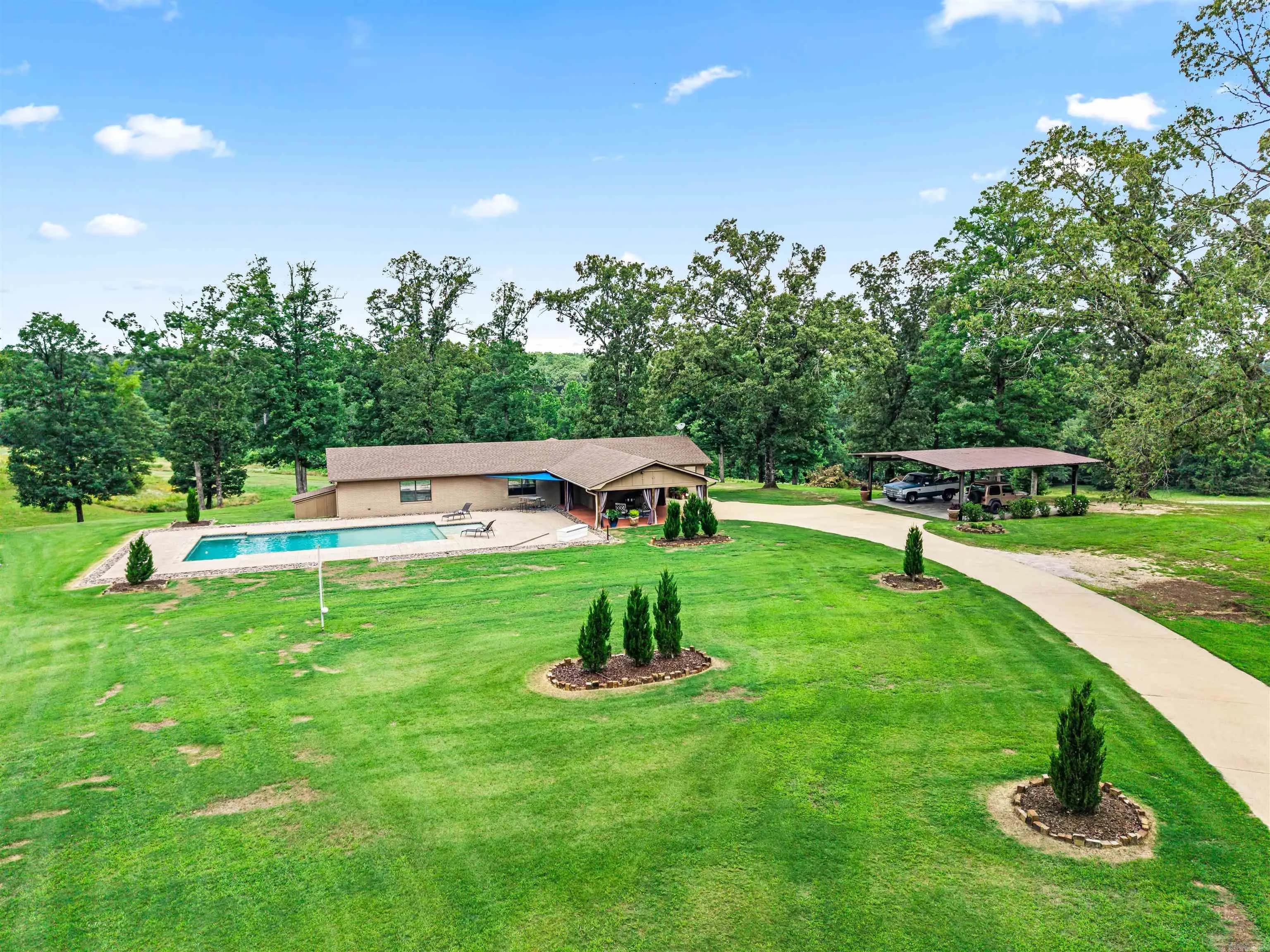 Property at 133  Graves  201 - Image 2