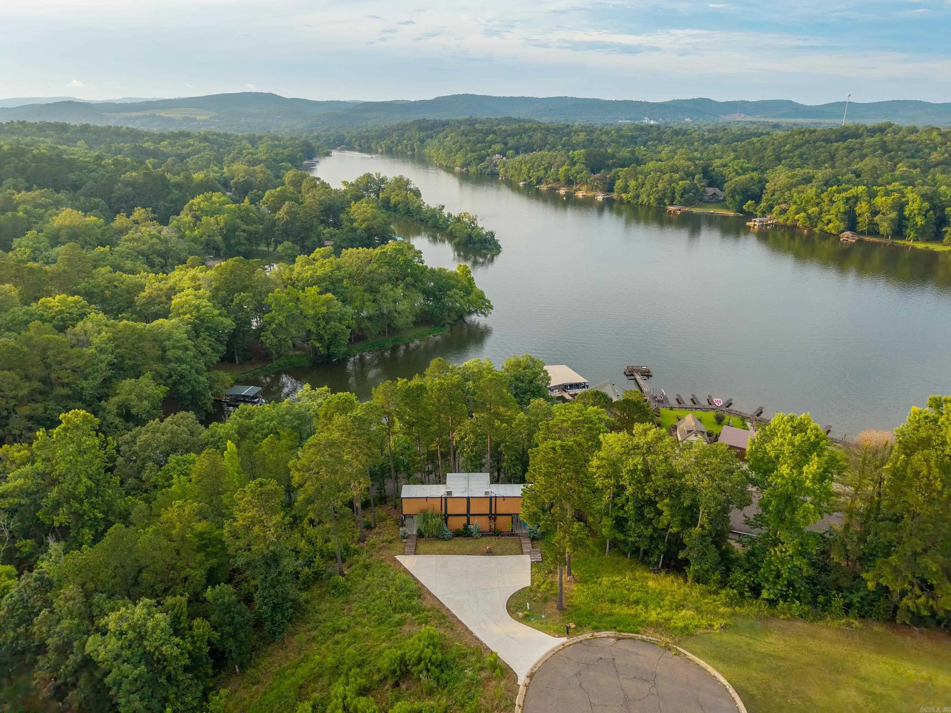 Property at 124  Waterfall - Image 47
