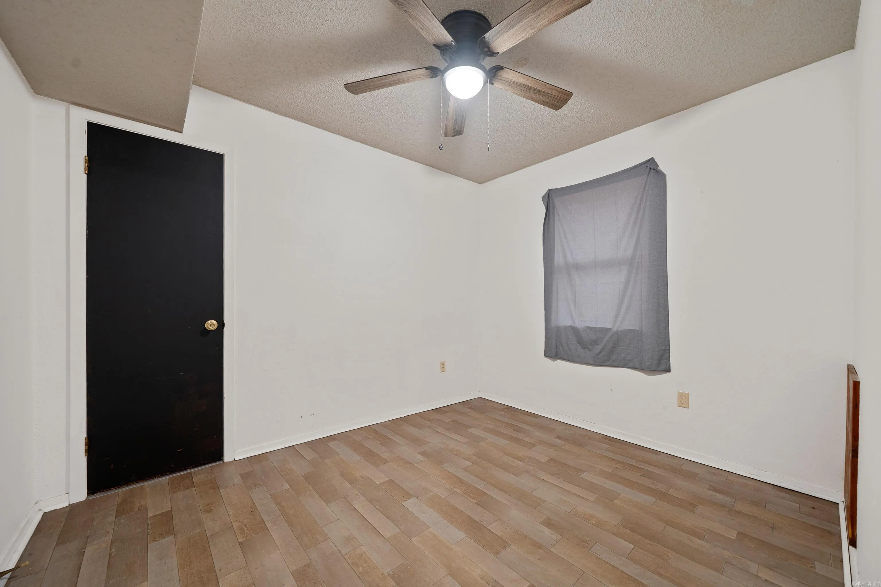Property at 1613  O'connell - Image 19