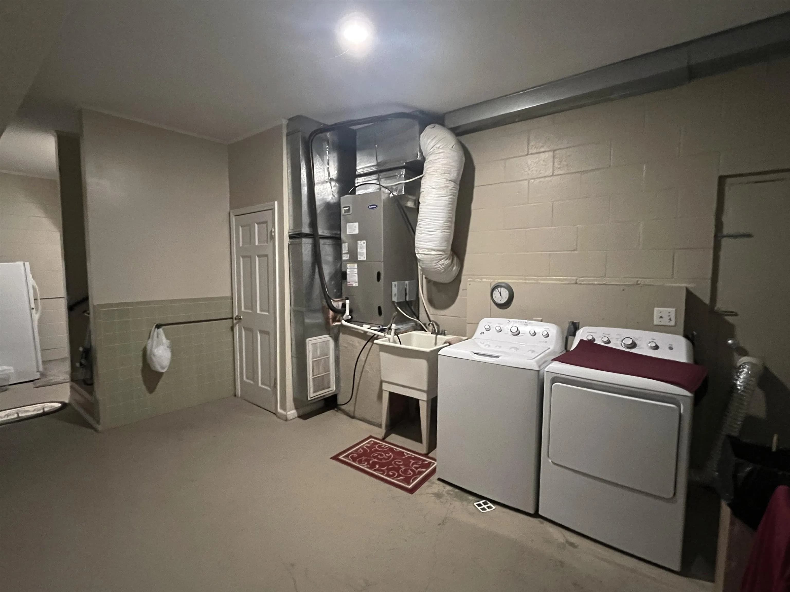 Property at 110  Emerald - Image 35