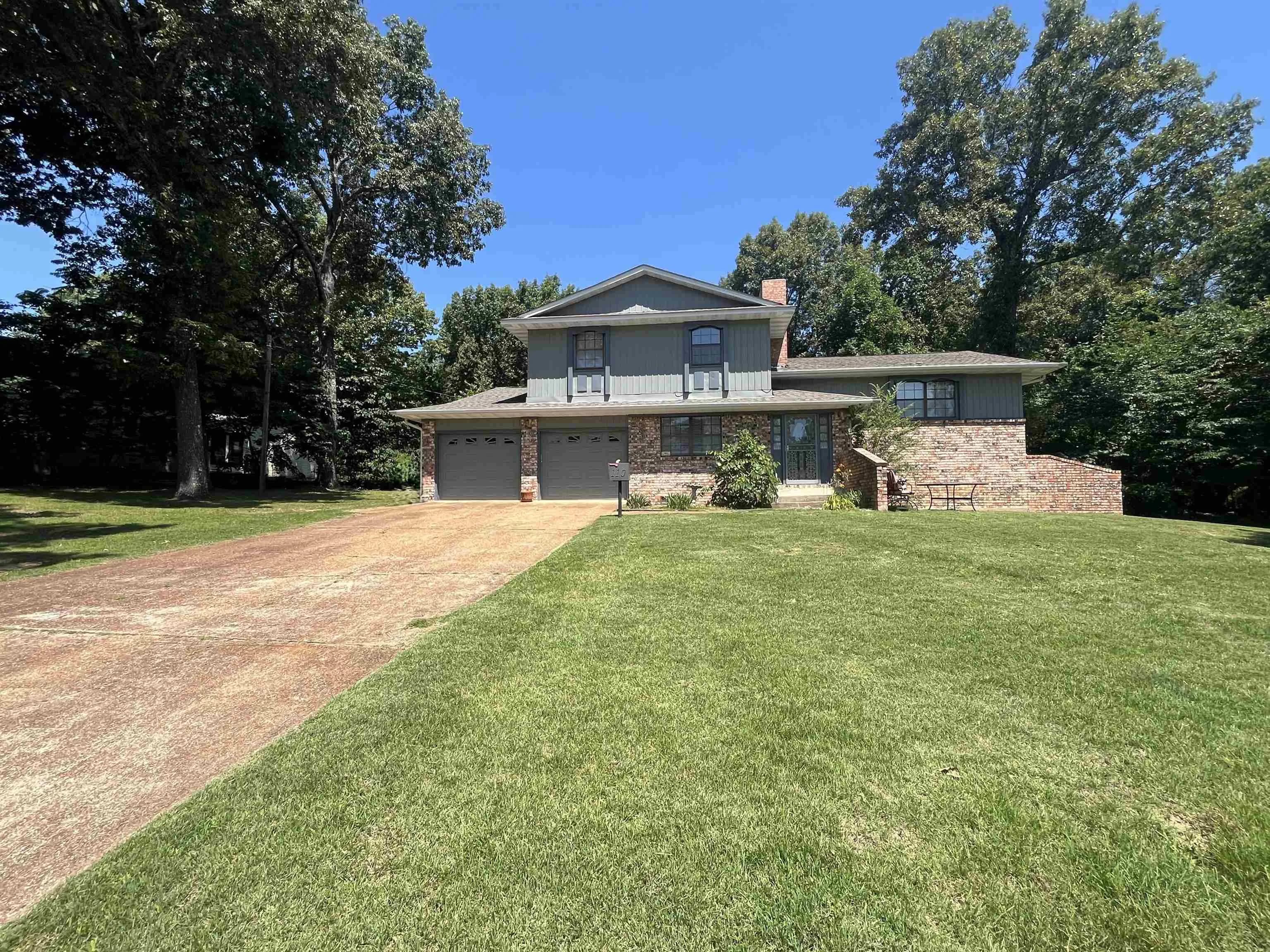 Property at 110  Emerald - Image 3