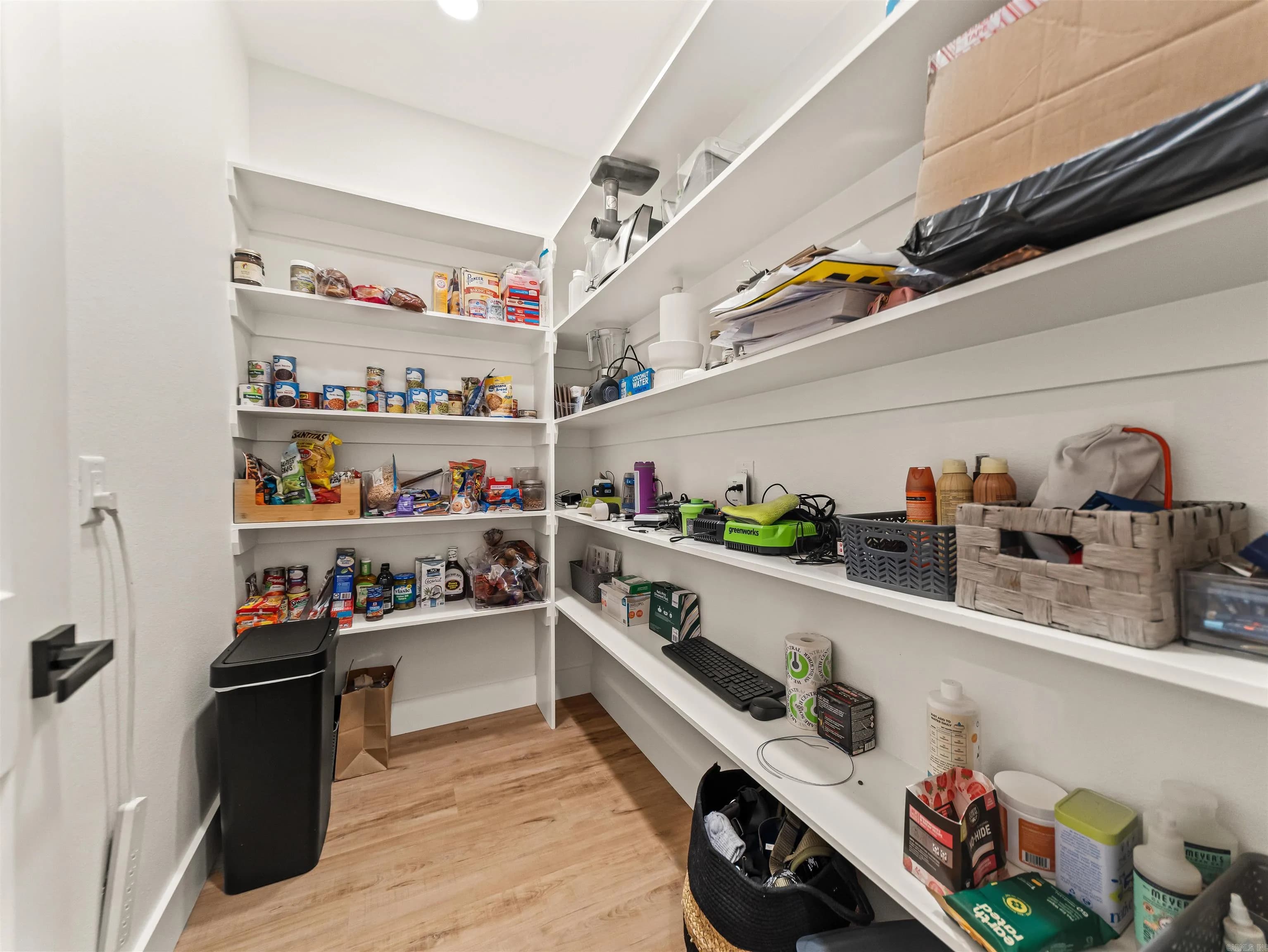 Property at 168  Pico - Image 9