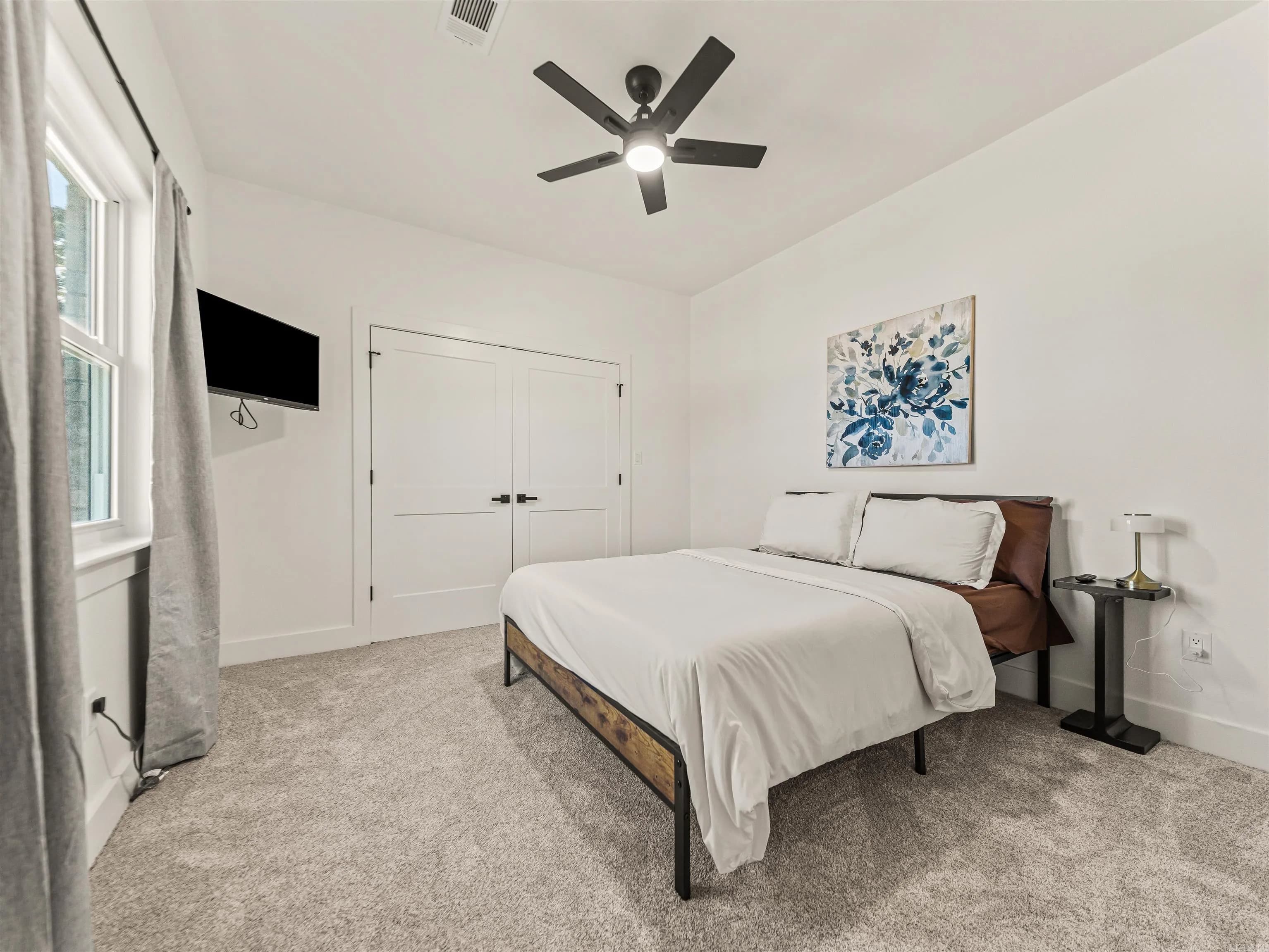 Property at 168  Pico - Image 35