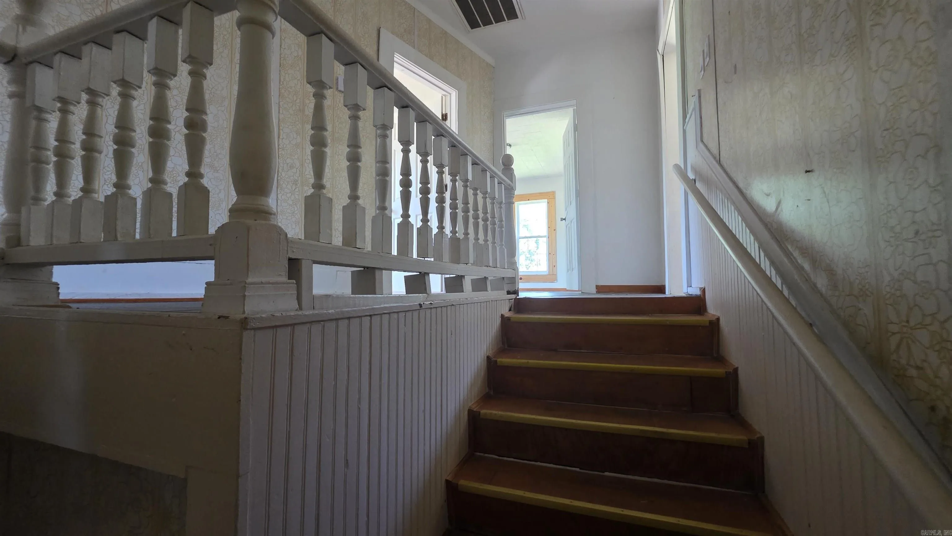 Property at 811  Wallace - Image 7