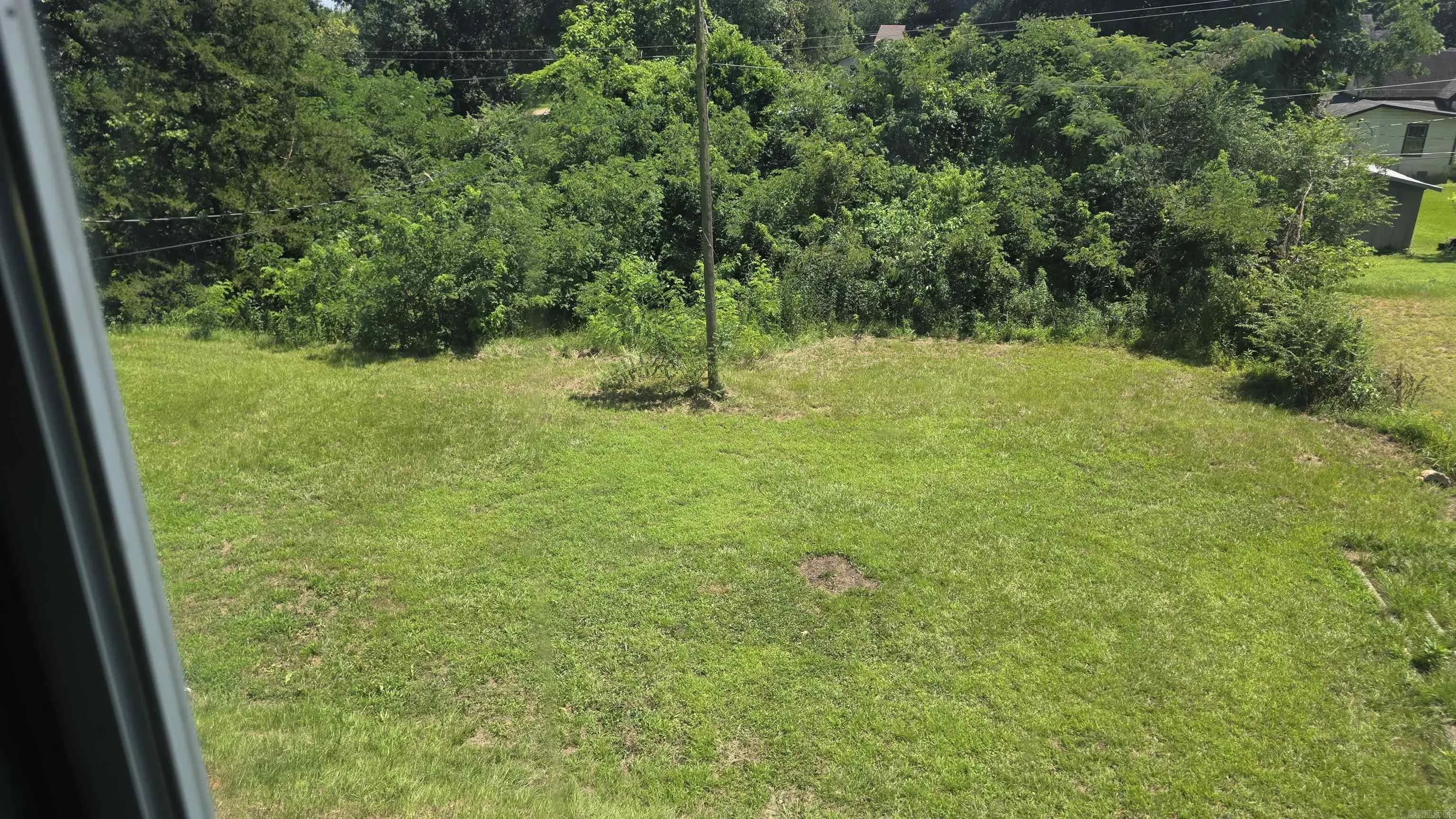 Property at 811  Wallace - Image 19