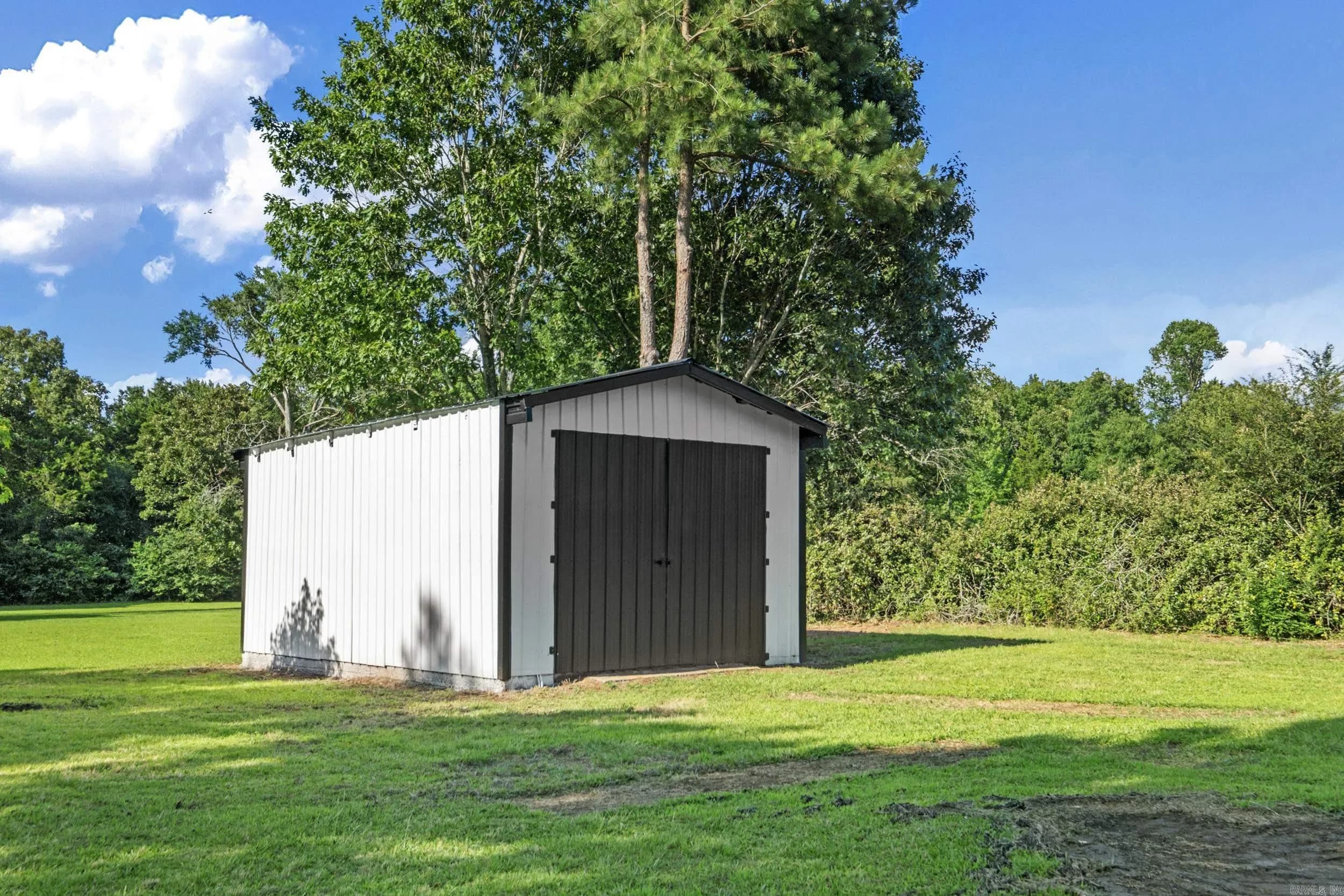 Property at 264  Smith - Image 24