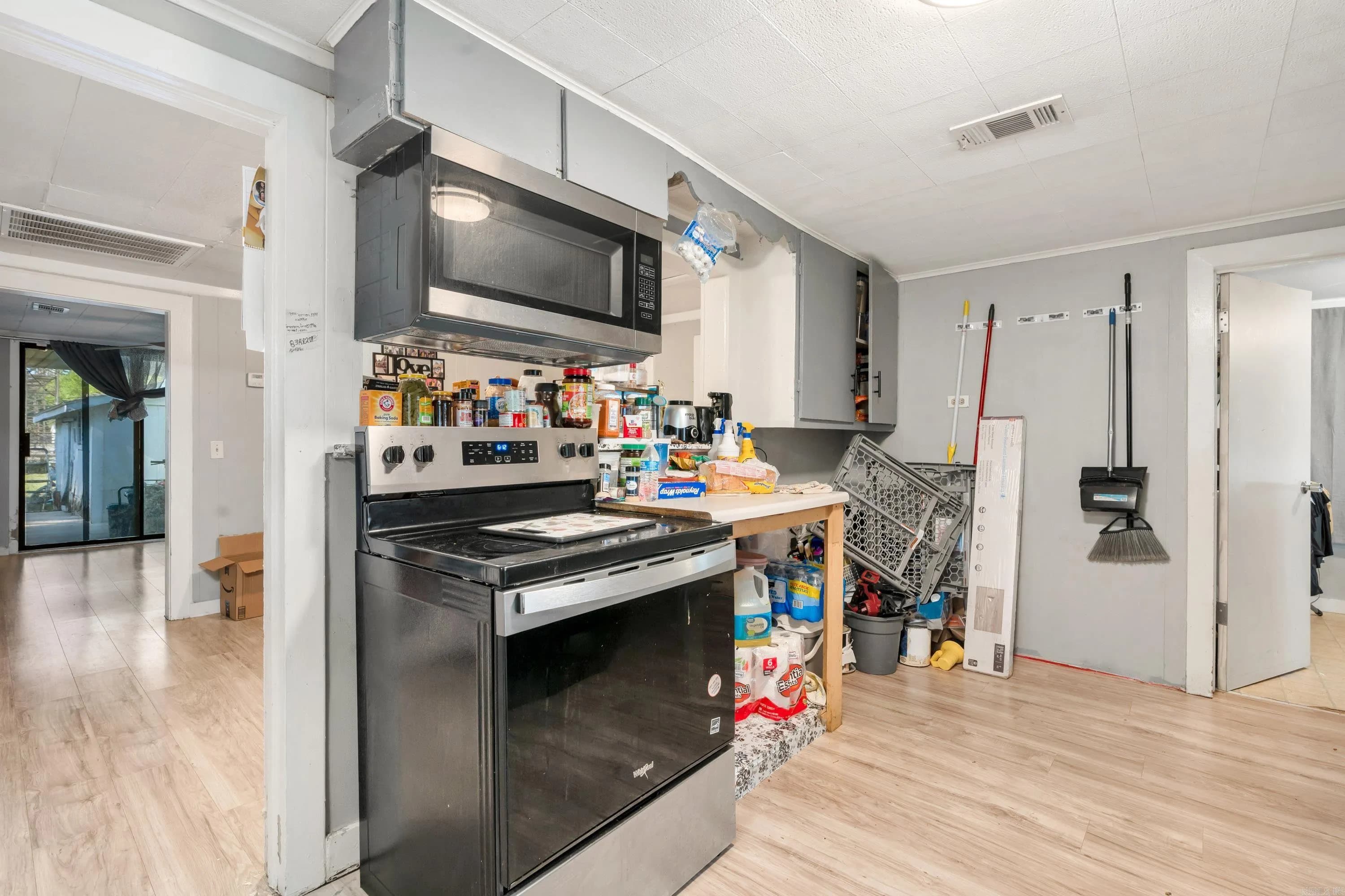 Property at 803 E Main - Image 4