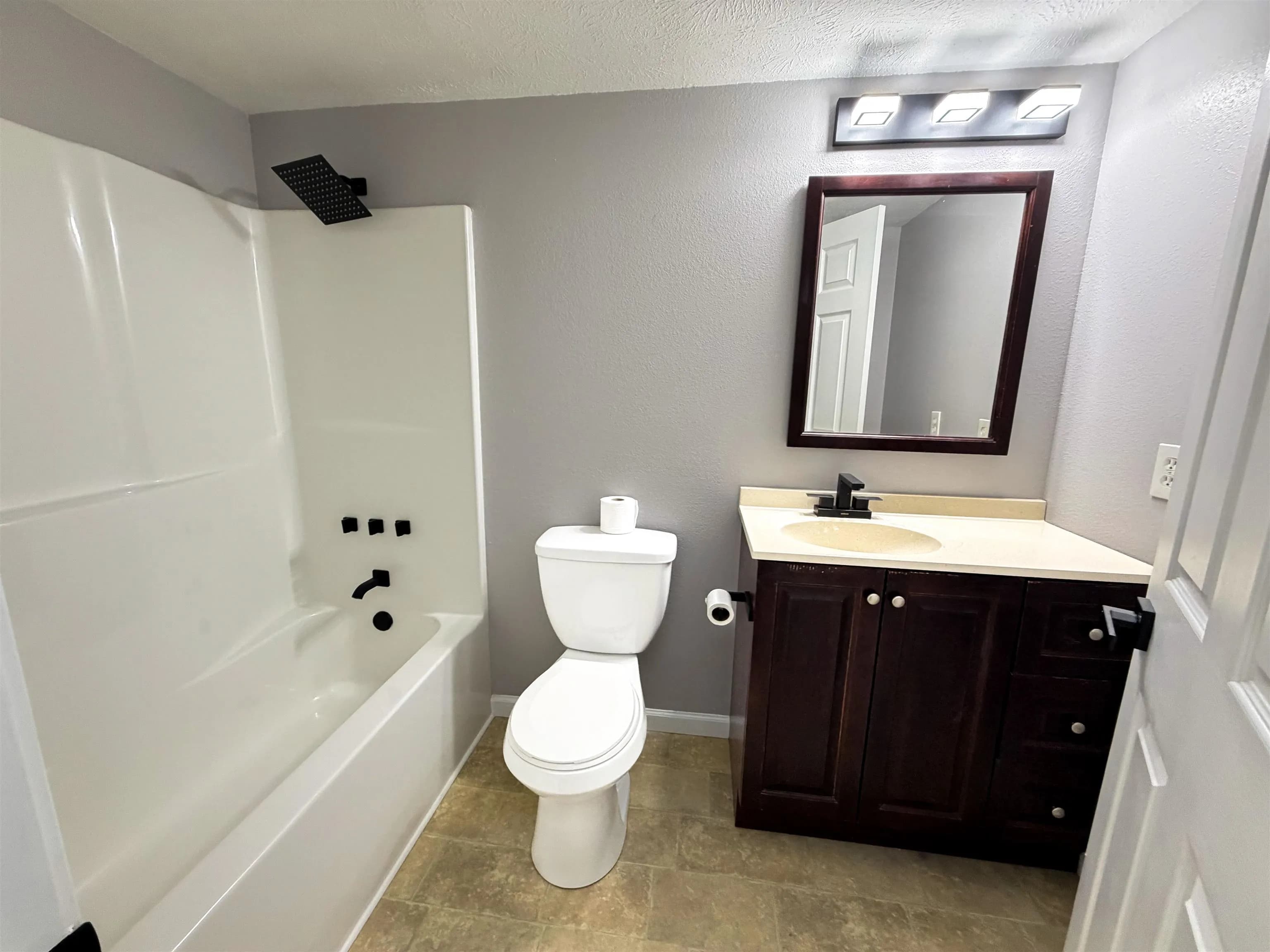 Property at 95  Deerfield drive - Image 15