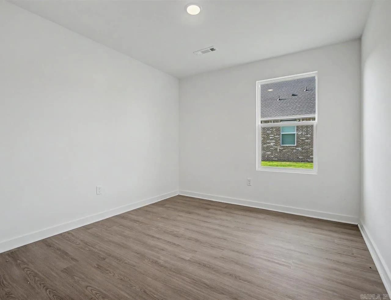 Property at 506 S Cherry - Image 15