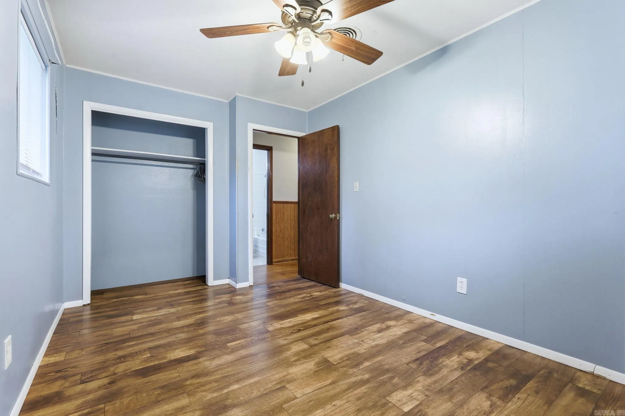 Property at 2515 N Lakeview - Image 10