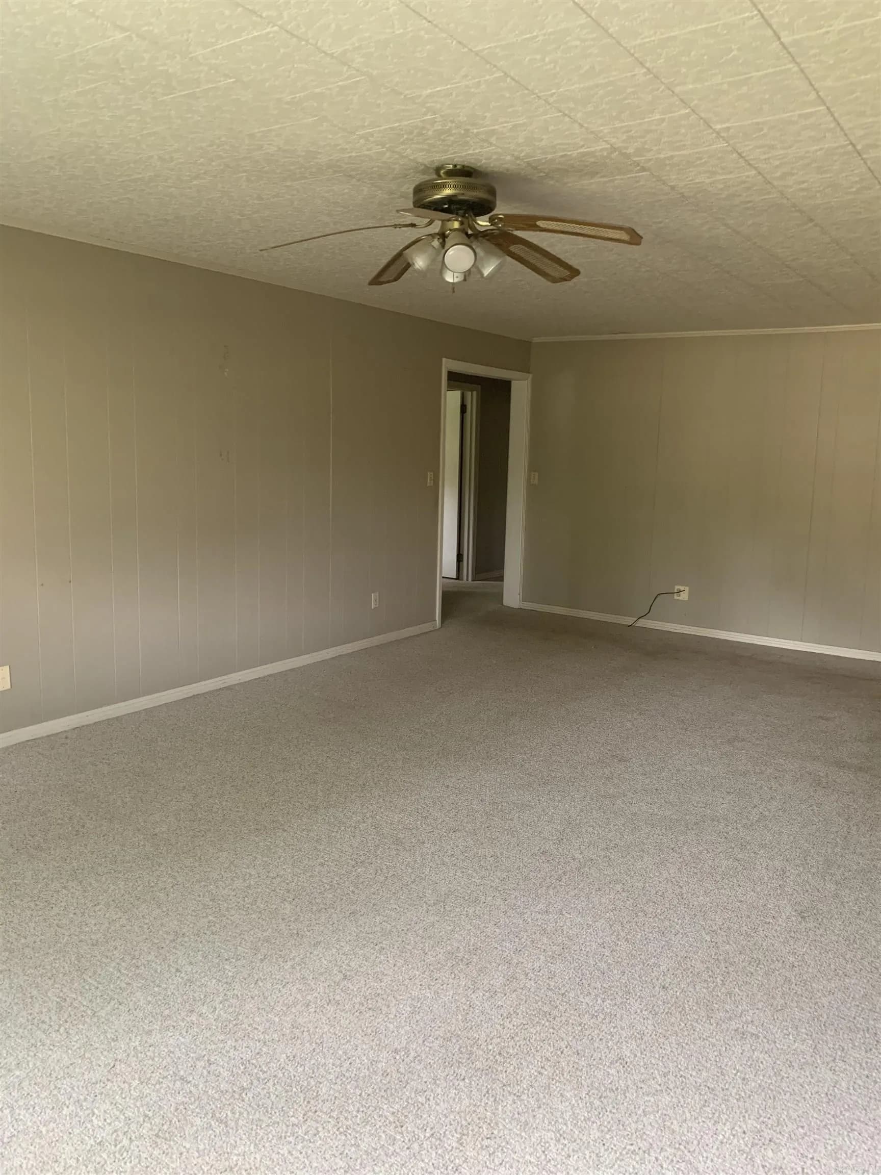 Property at 514 W Maxwell - Image 32