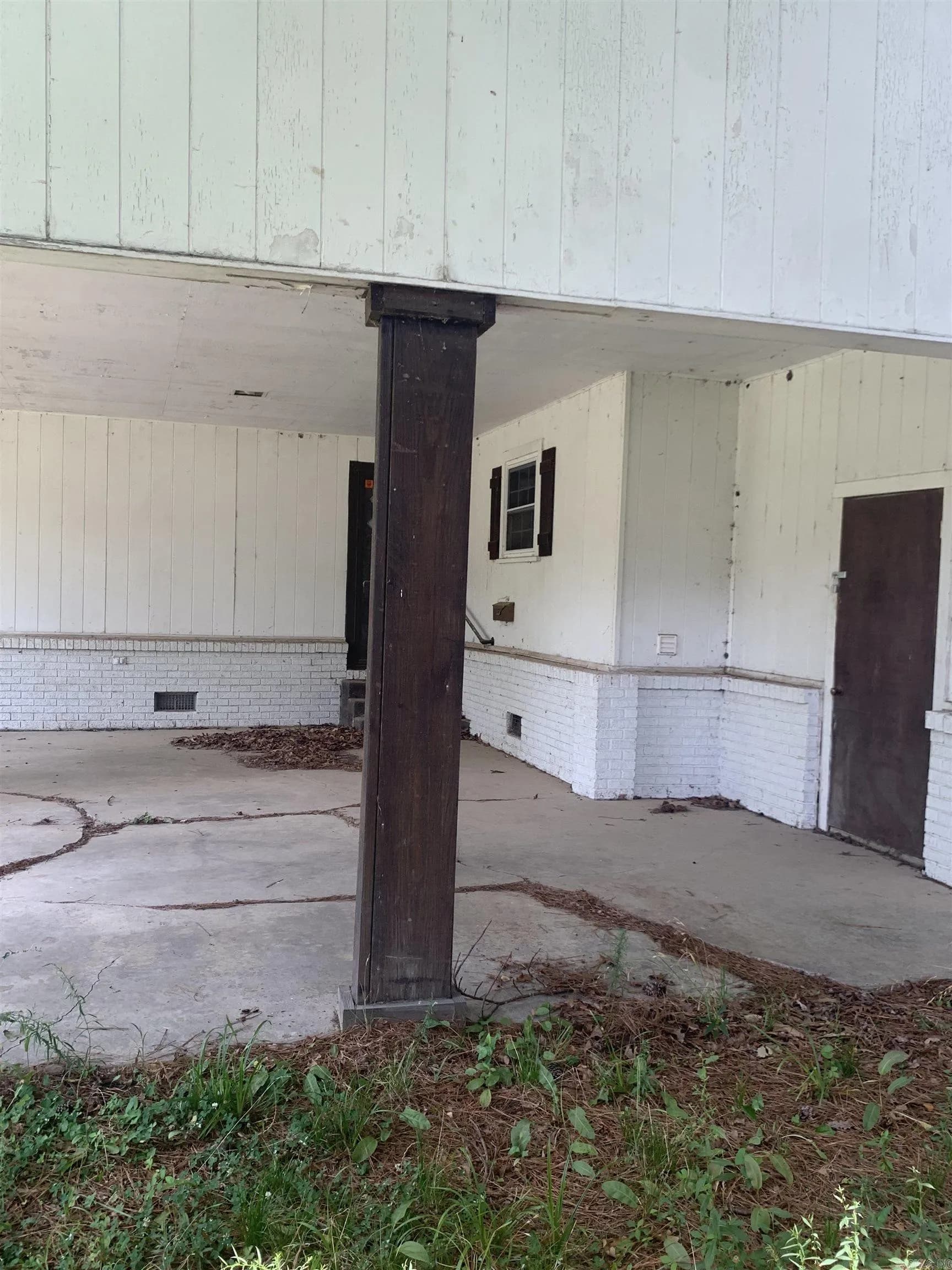 Property at 514 W Maxwell - Image 5