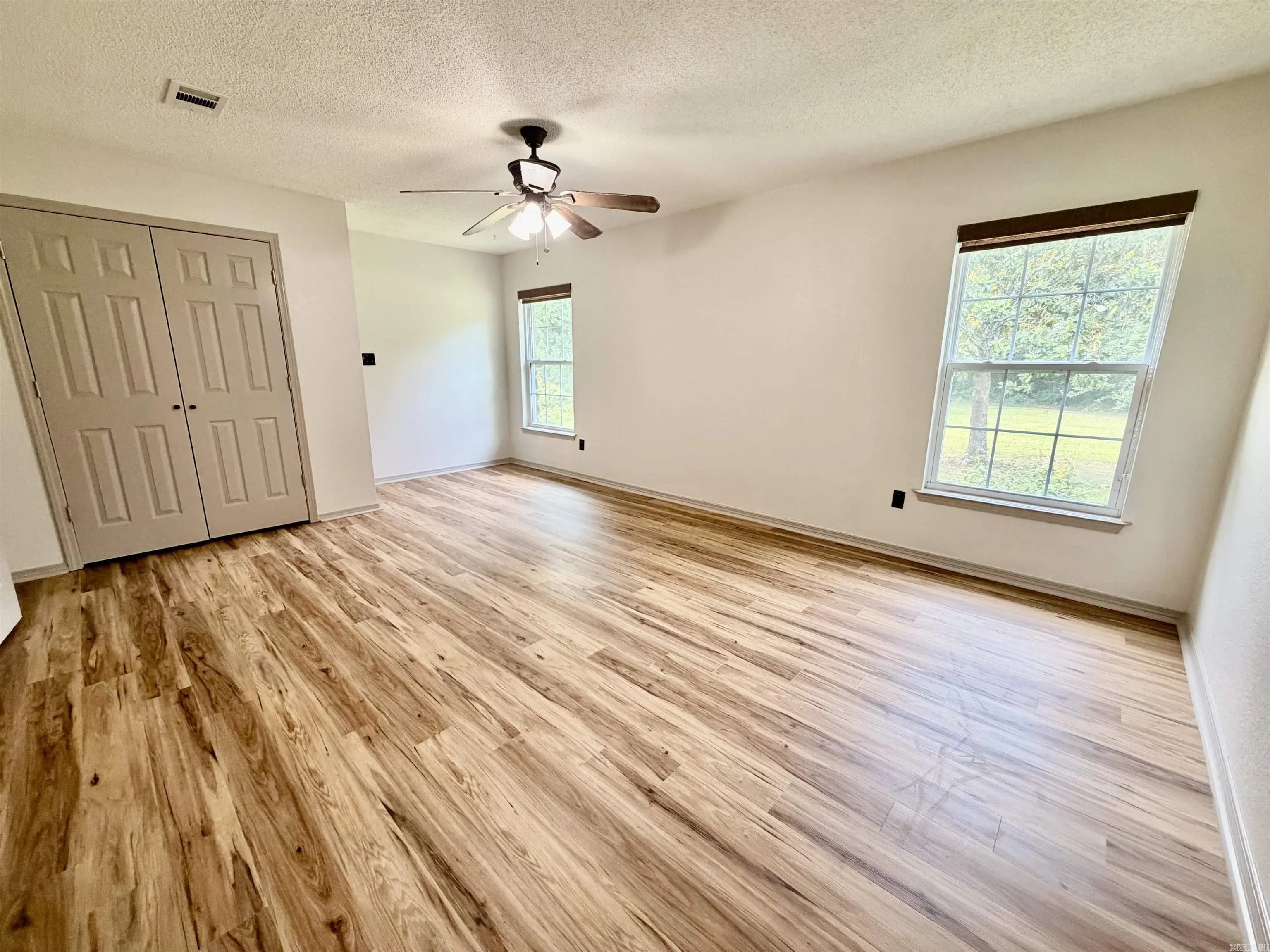 Property at 1407 S Trotter - Image 30