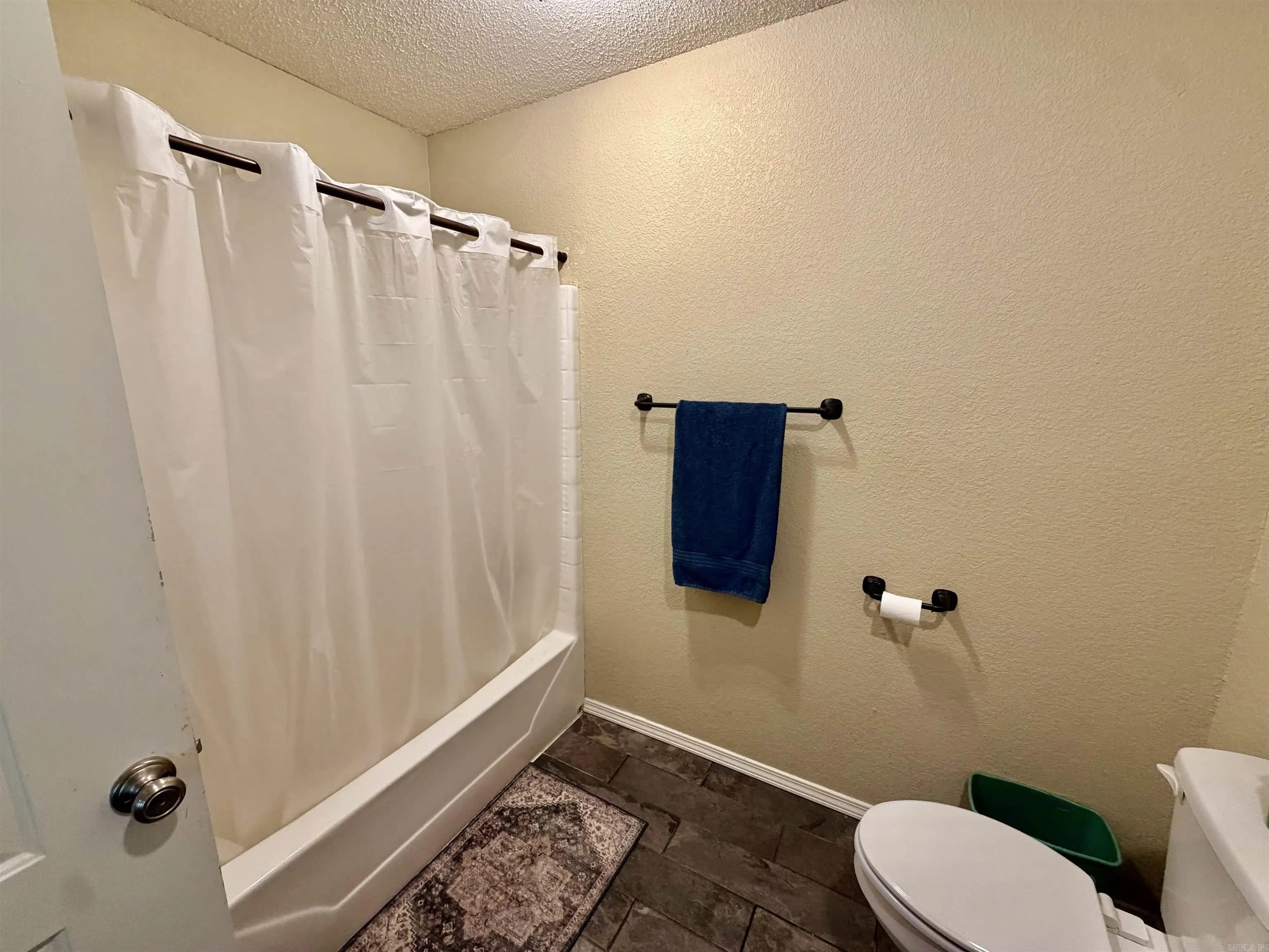 Property at 1407 S Trotter - Image 26