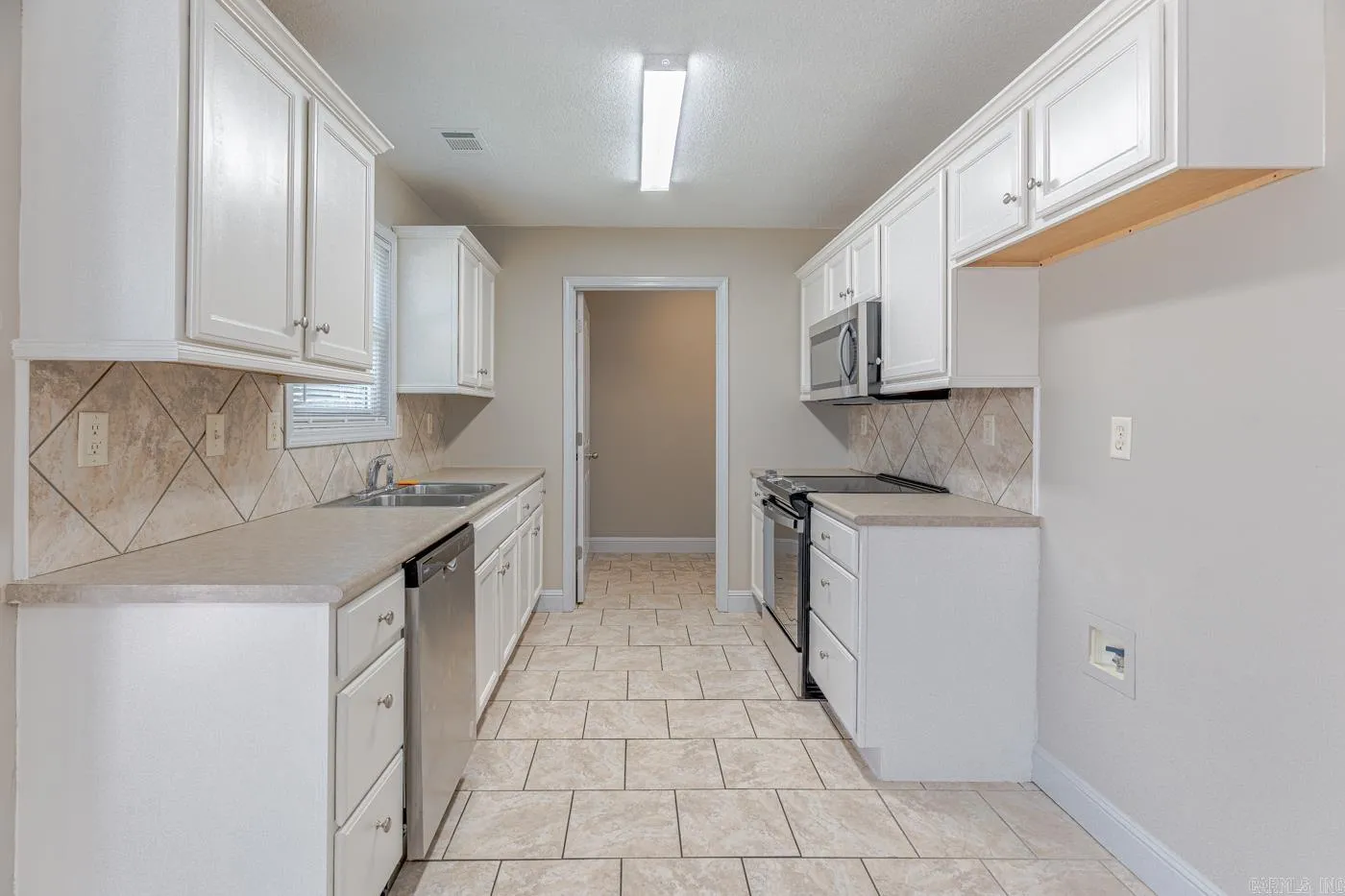 Property at 3521  Beacon st - Image 12