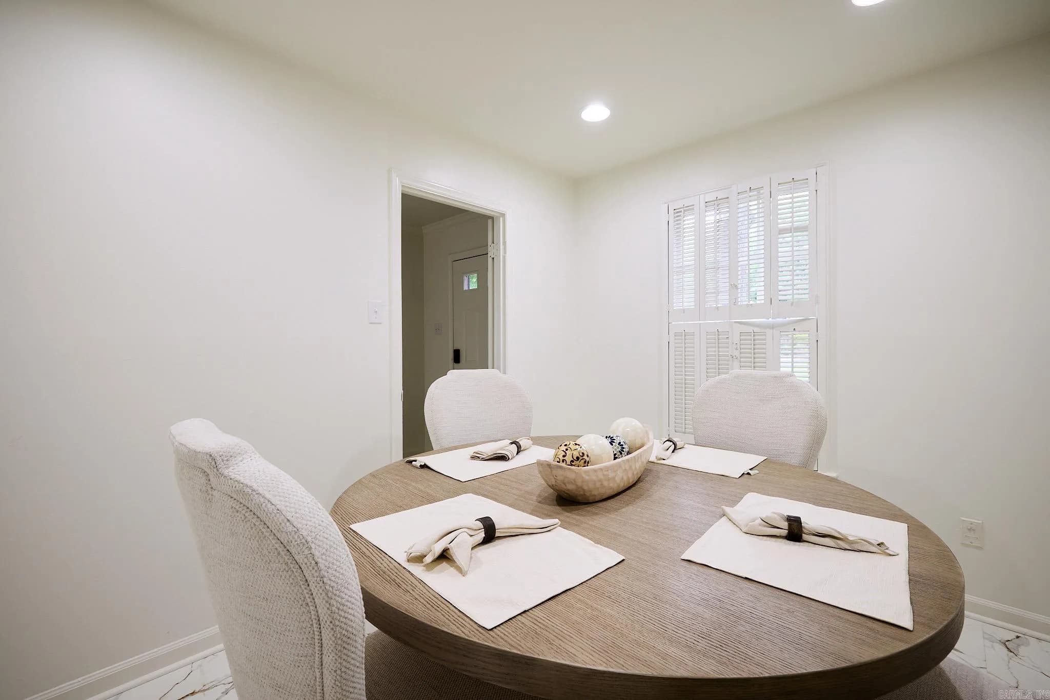 Property at 75  Kingsbridge way - Image 15