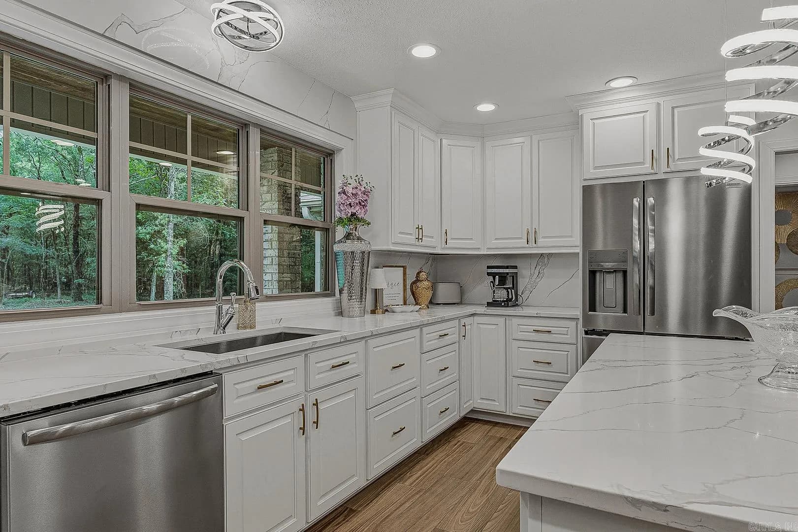 Property at 1080  Greene 514 - Image 18