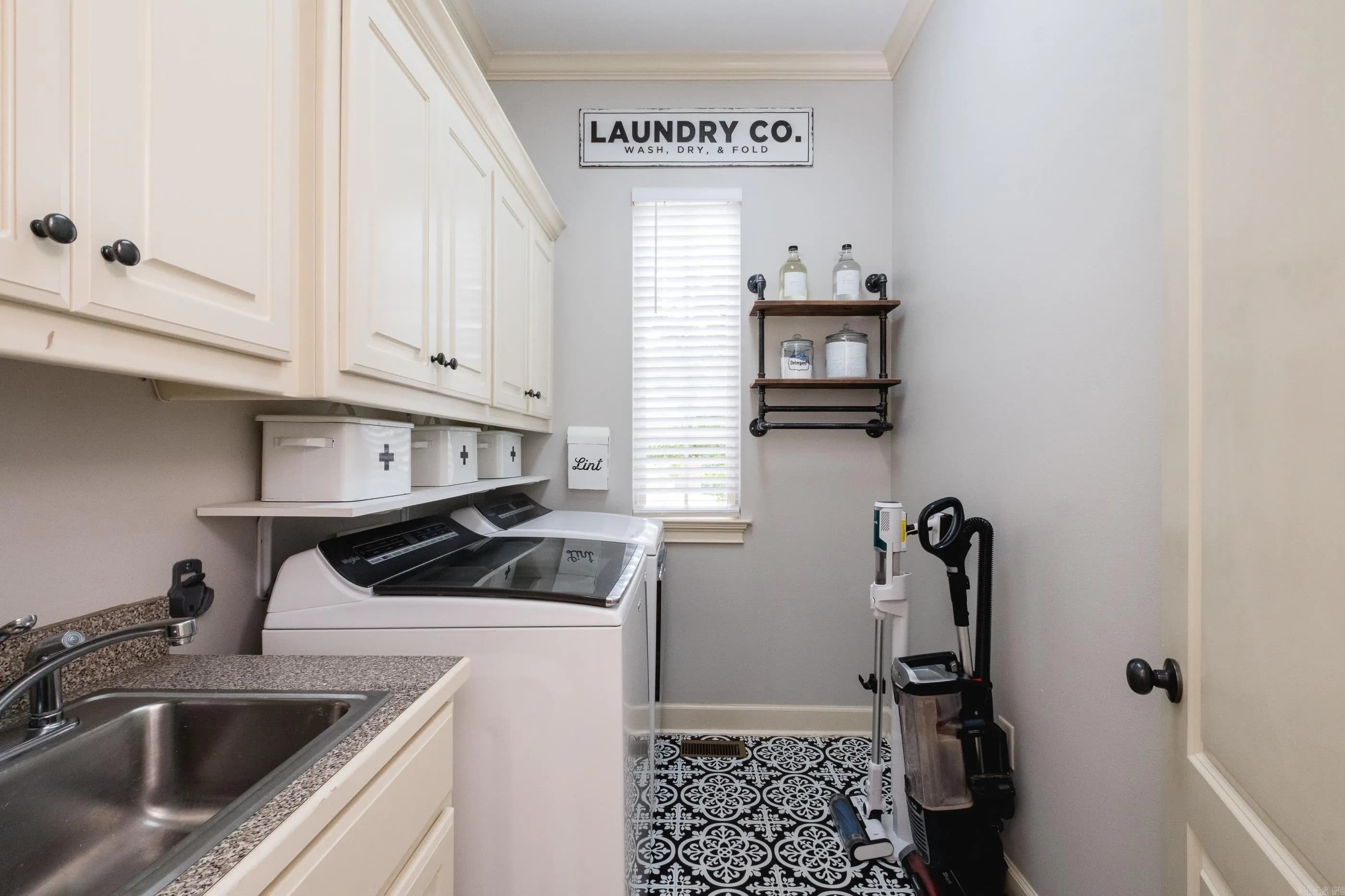 Property at 11  Windrush - Image 35