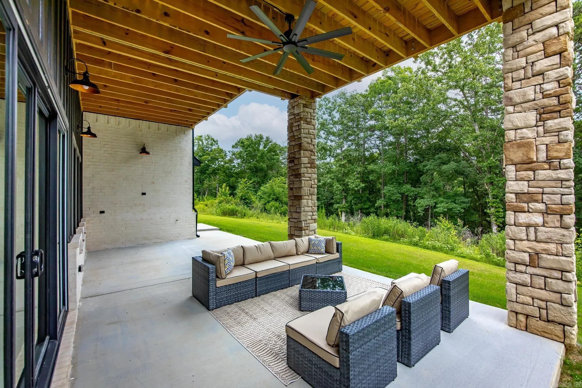 Property at 79  Hawks - Image 43