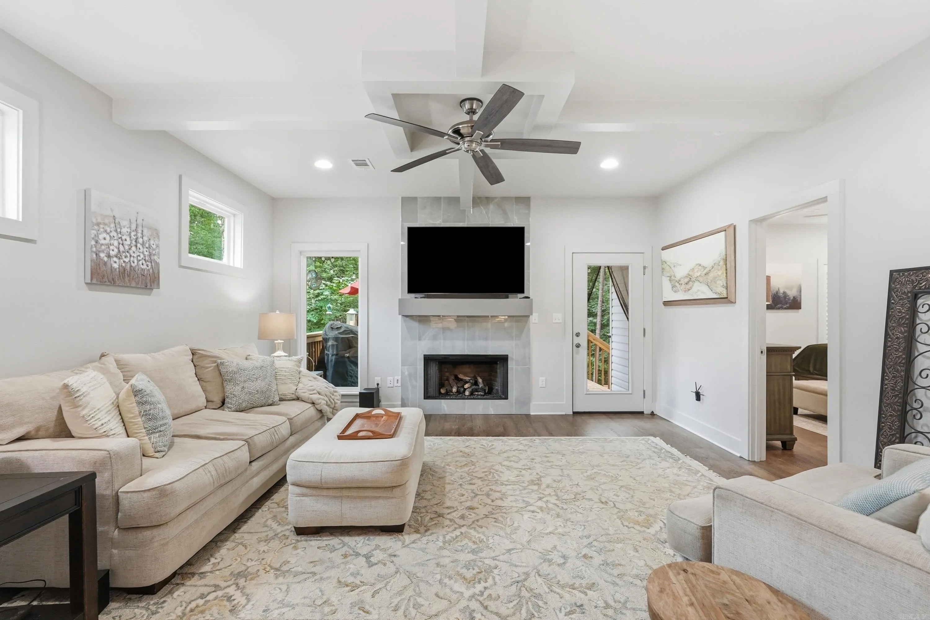 Property at 810  Atkins - Image 21