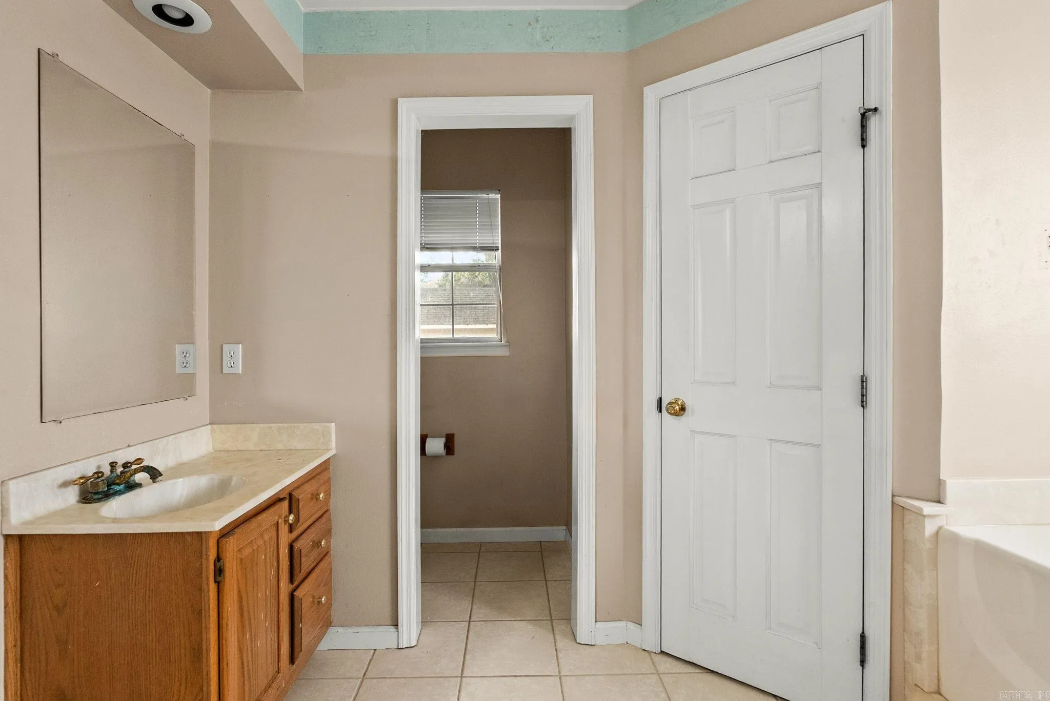 Property at 158  Lily - Image 23
