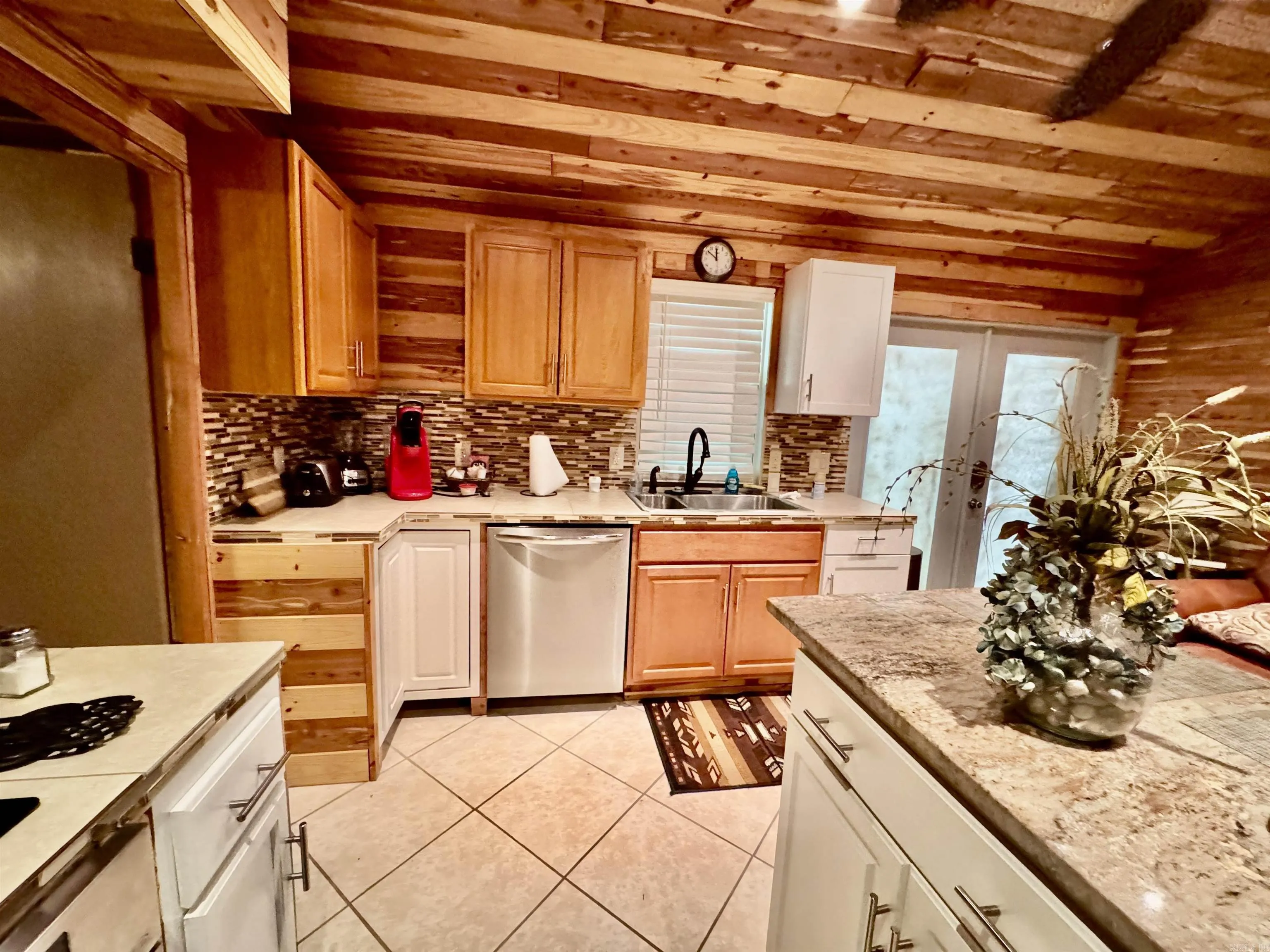 Property at 357  Belle terre - Image 16