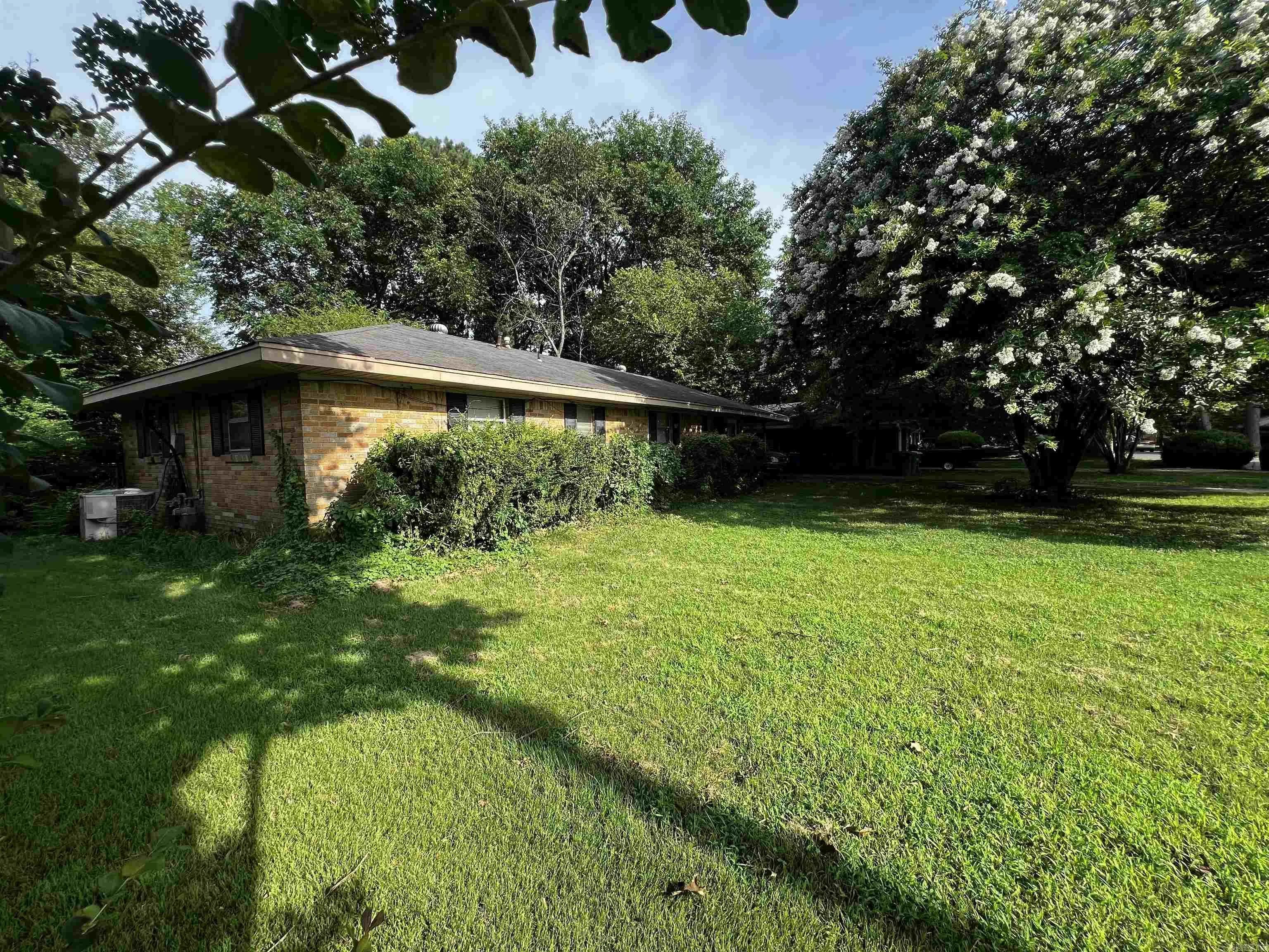 Property at 409  Sunnymeade - Image 3