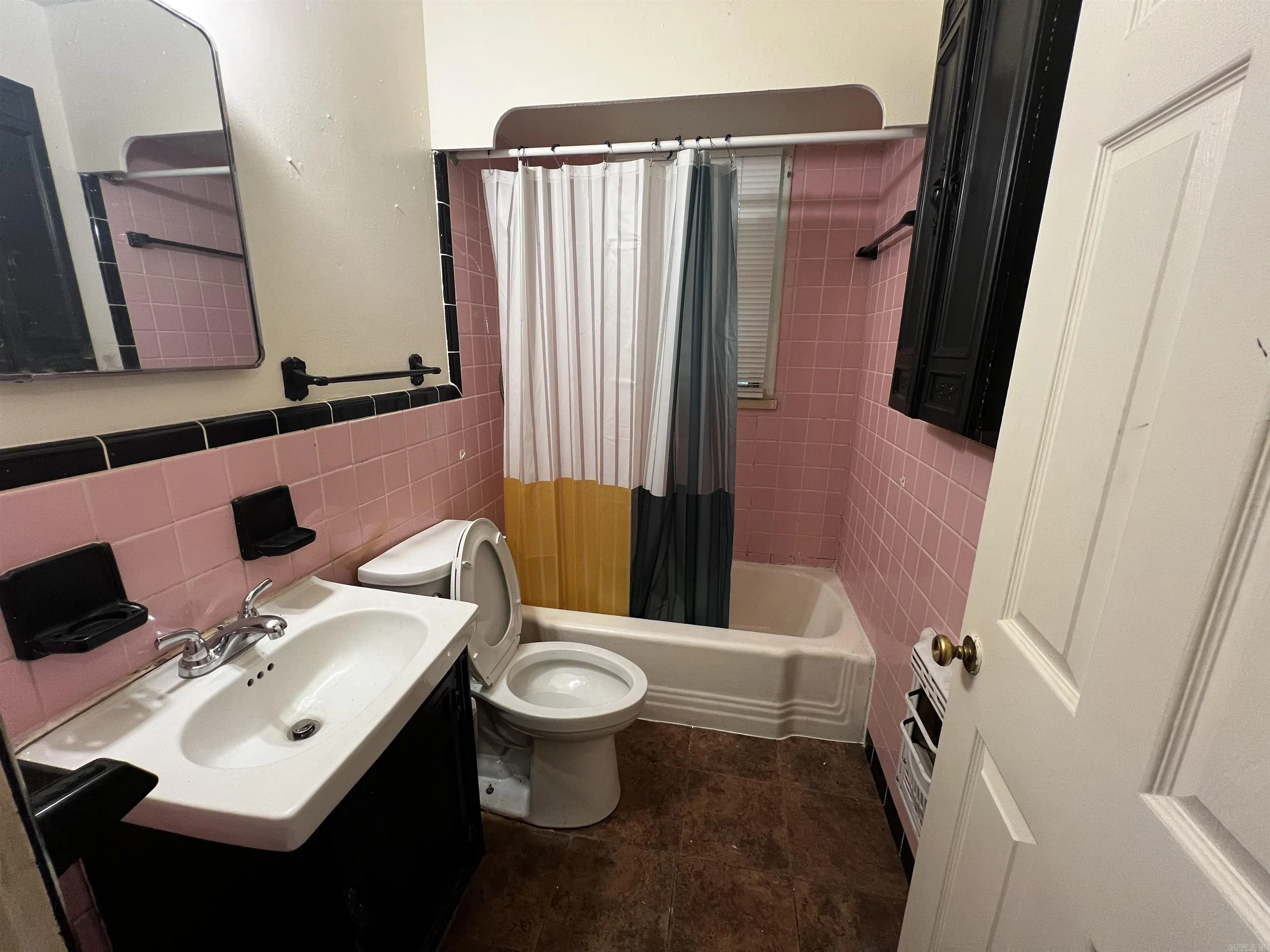 Property at 409  Sunnymeade - Image 18