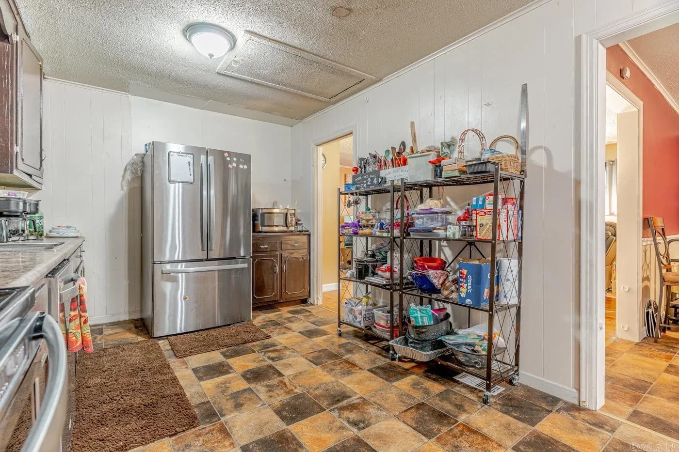 Property at 423  Laughrun - Image 13