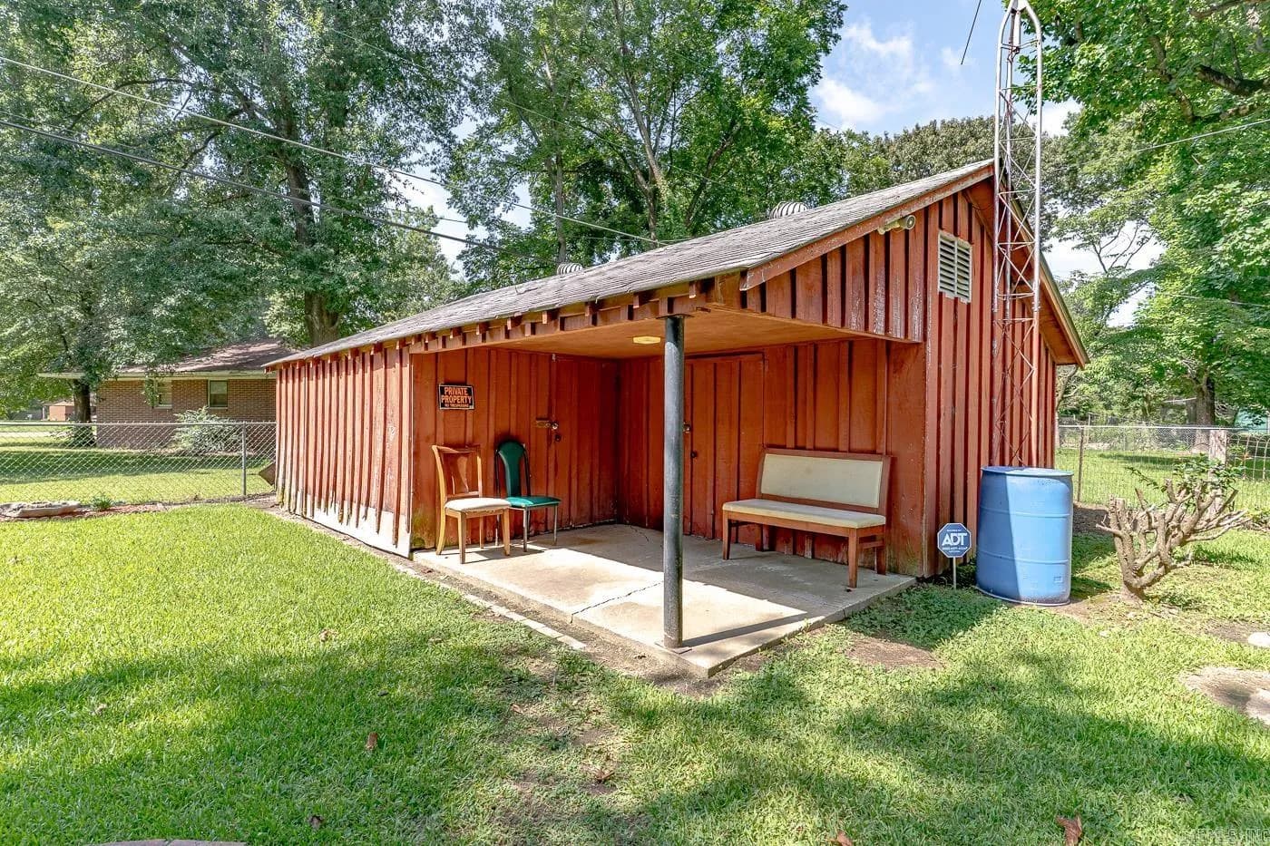 Property at 423  Laughrun - Image 30