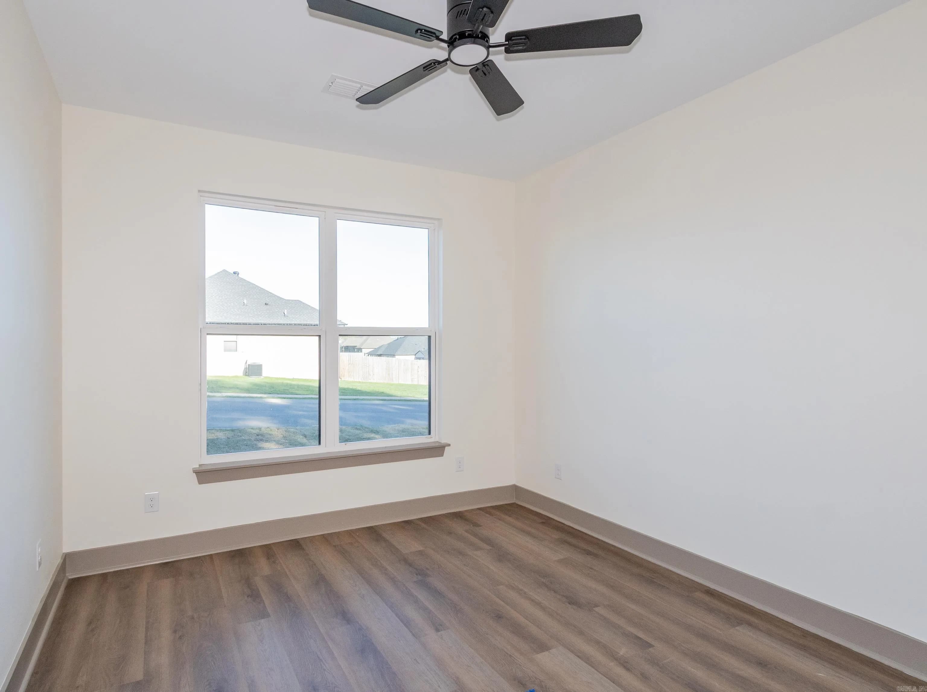 Property at 1433  Justice - Image 27