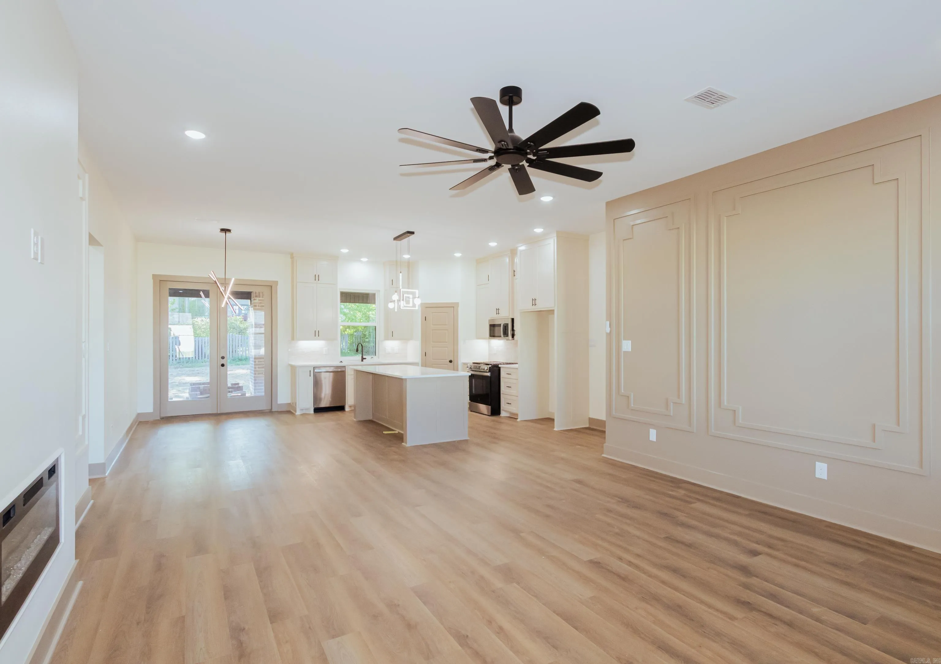 Property at 1433  Justice - Image 5