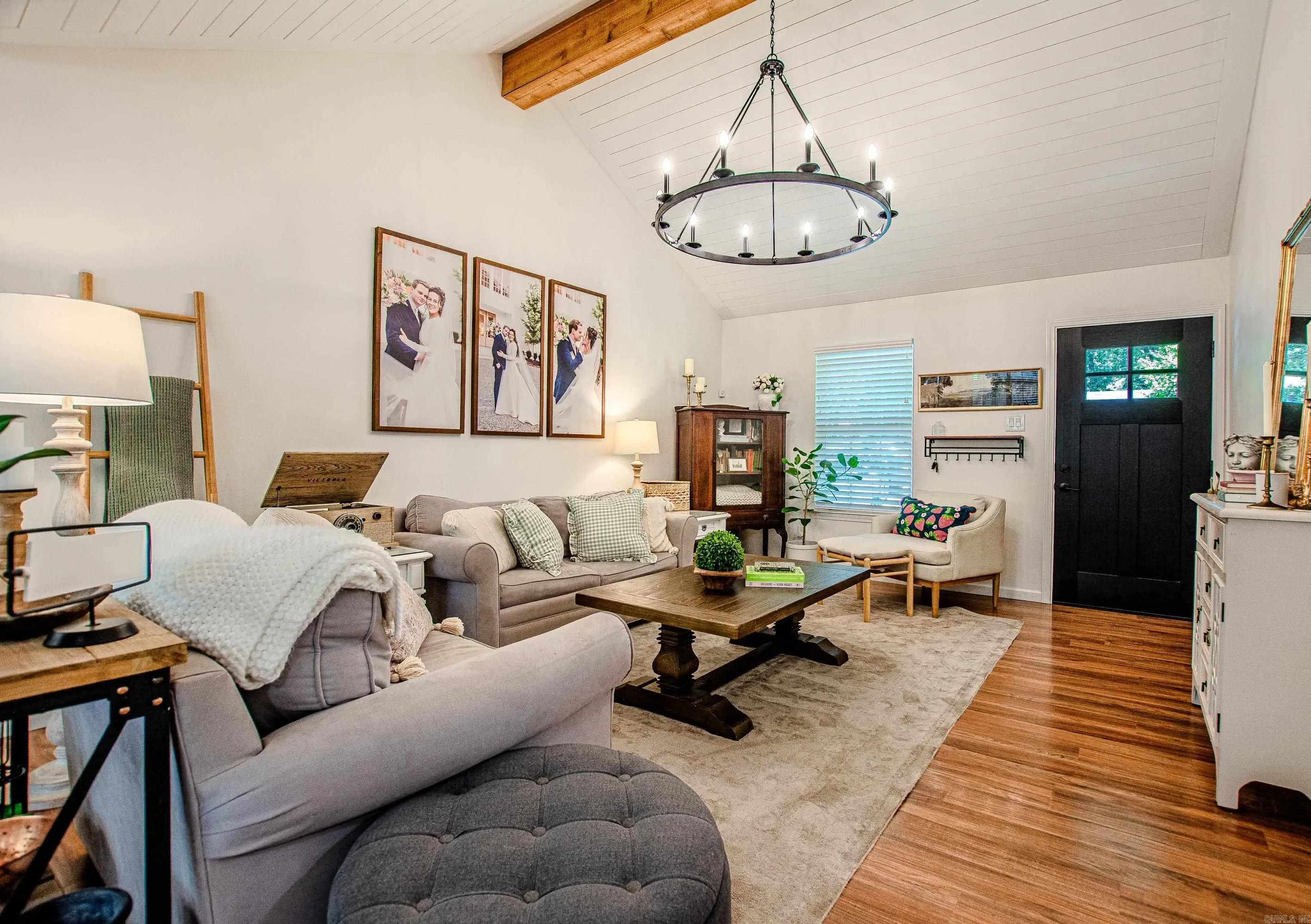 Property at 505  Calloway - Image 3