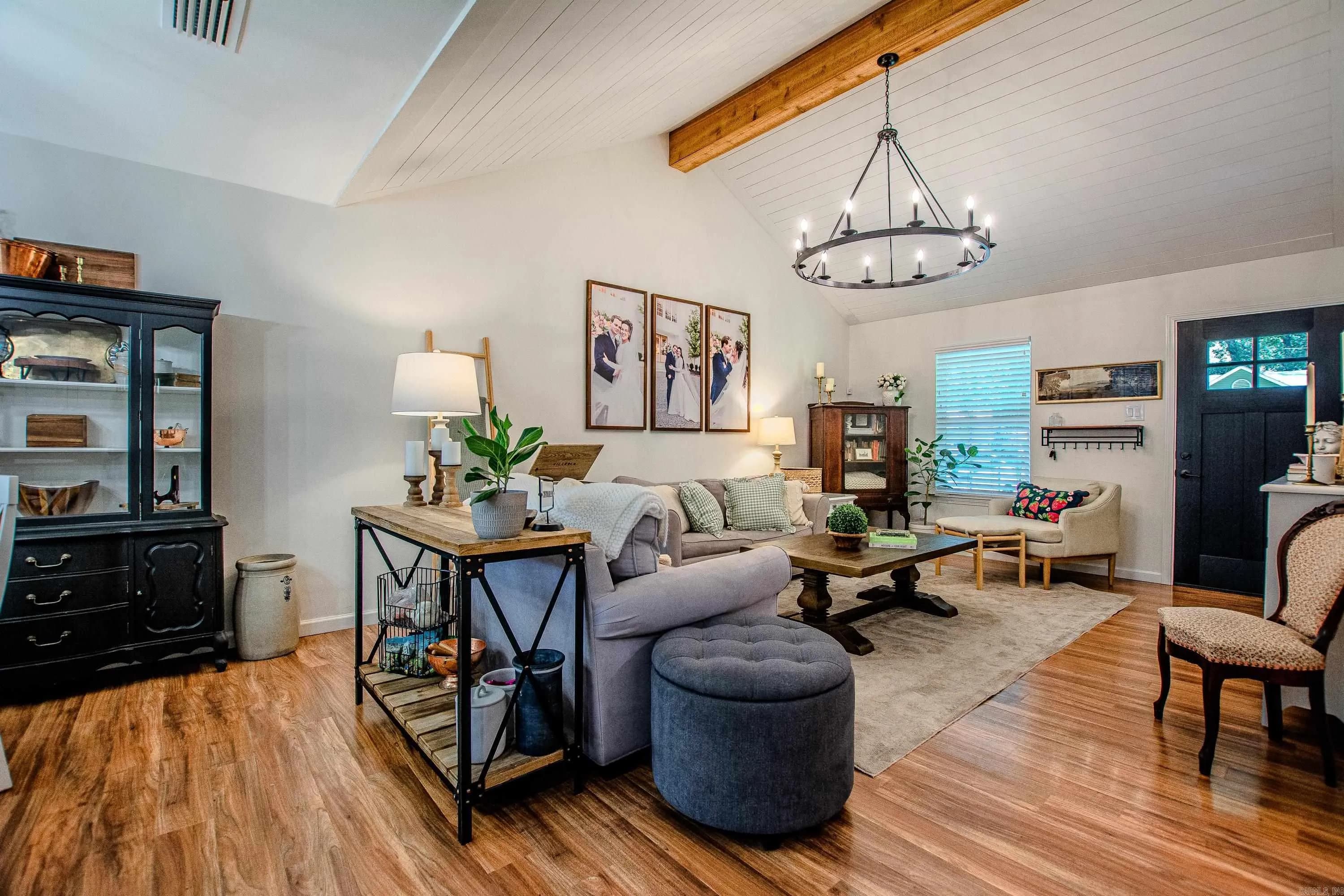 Property at 505  Calloway - Image 11