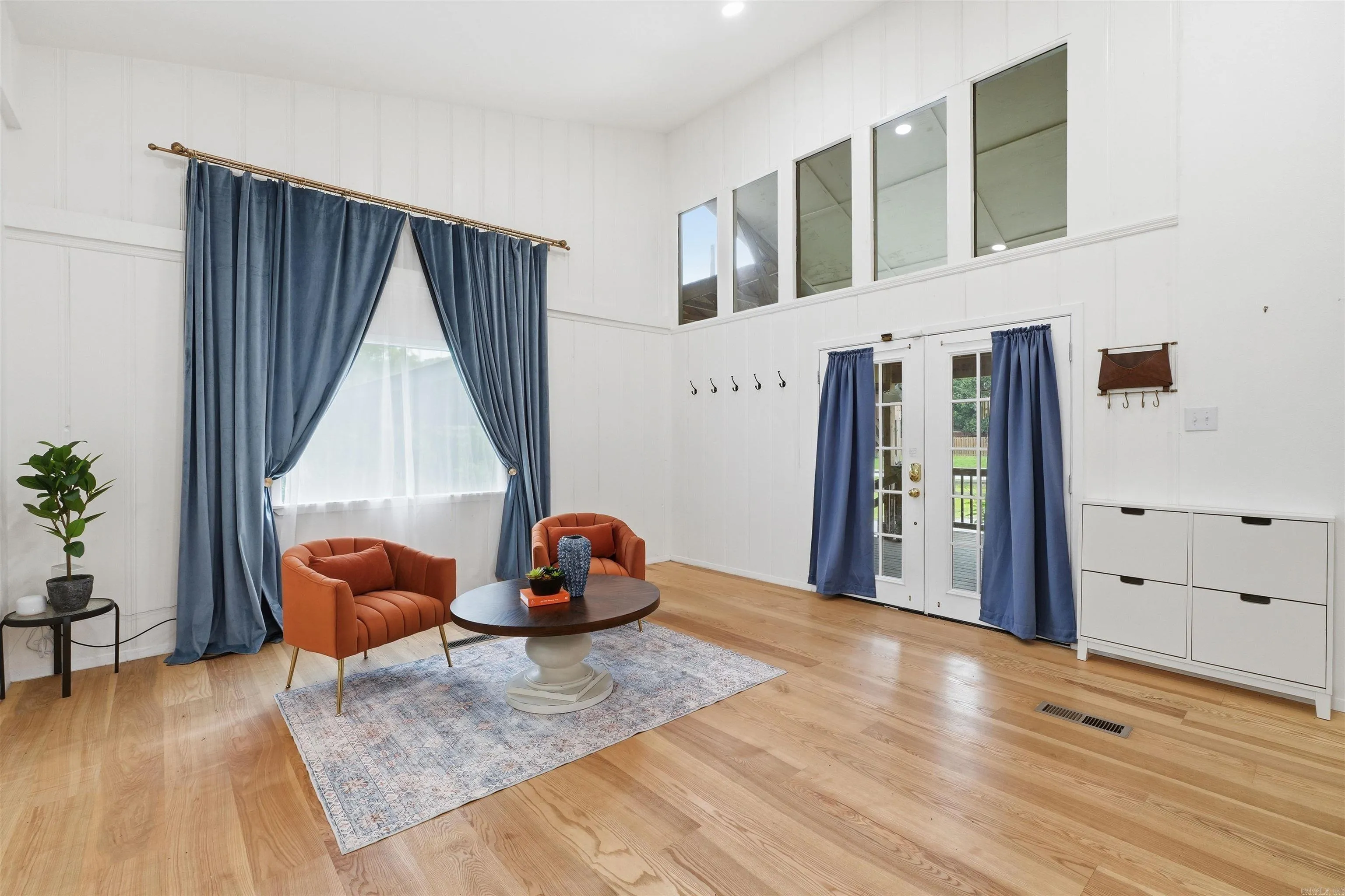 Property at 5524  Pinnacle valley - Image 3