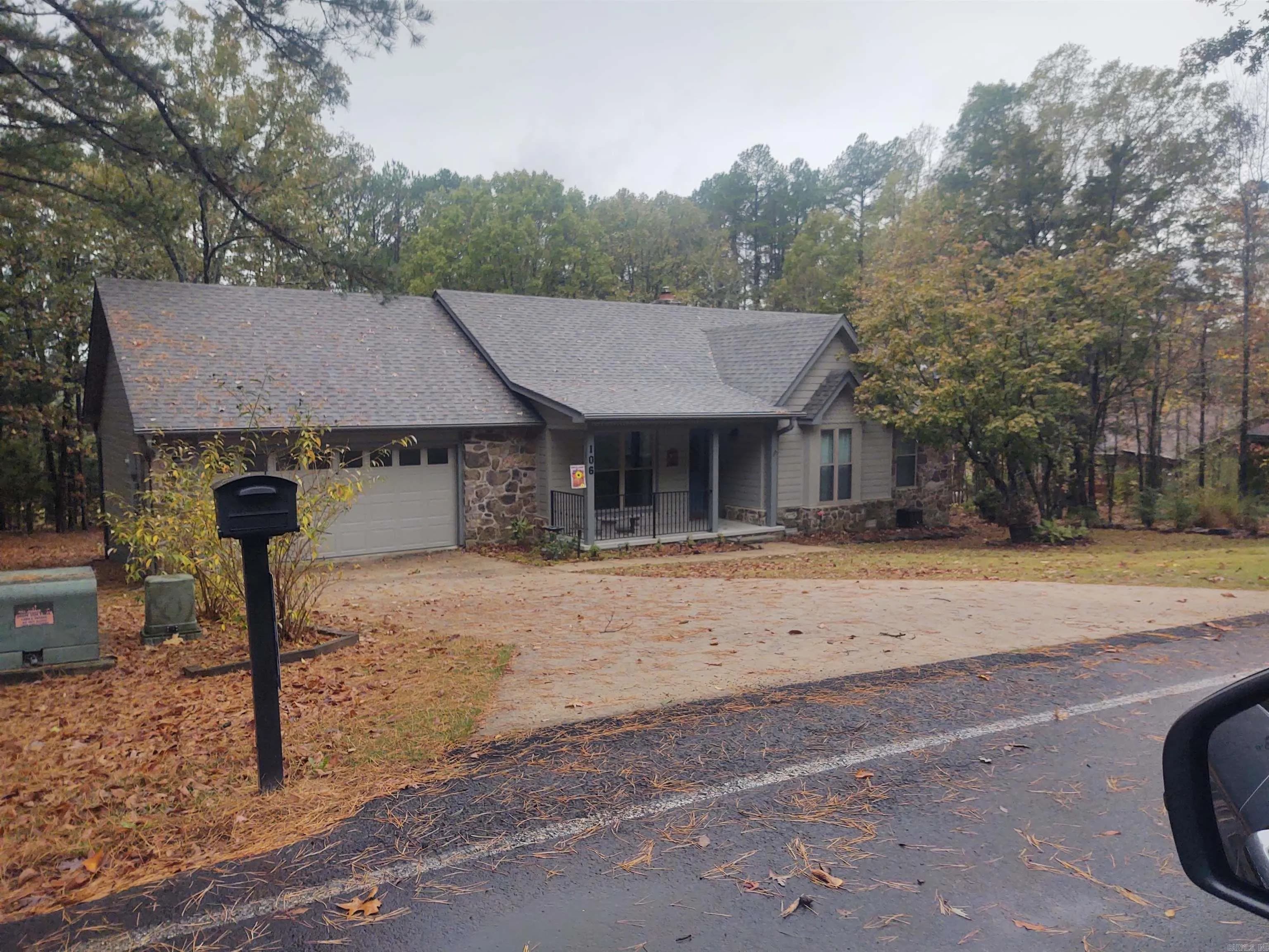 Property at 106  Stafford - Image 3