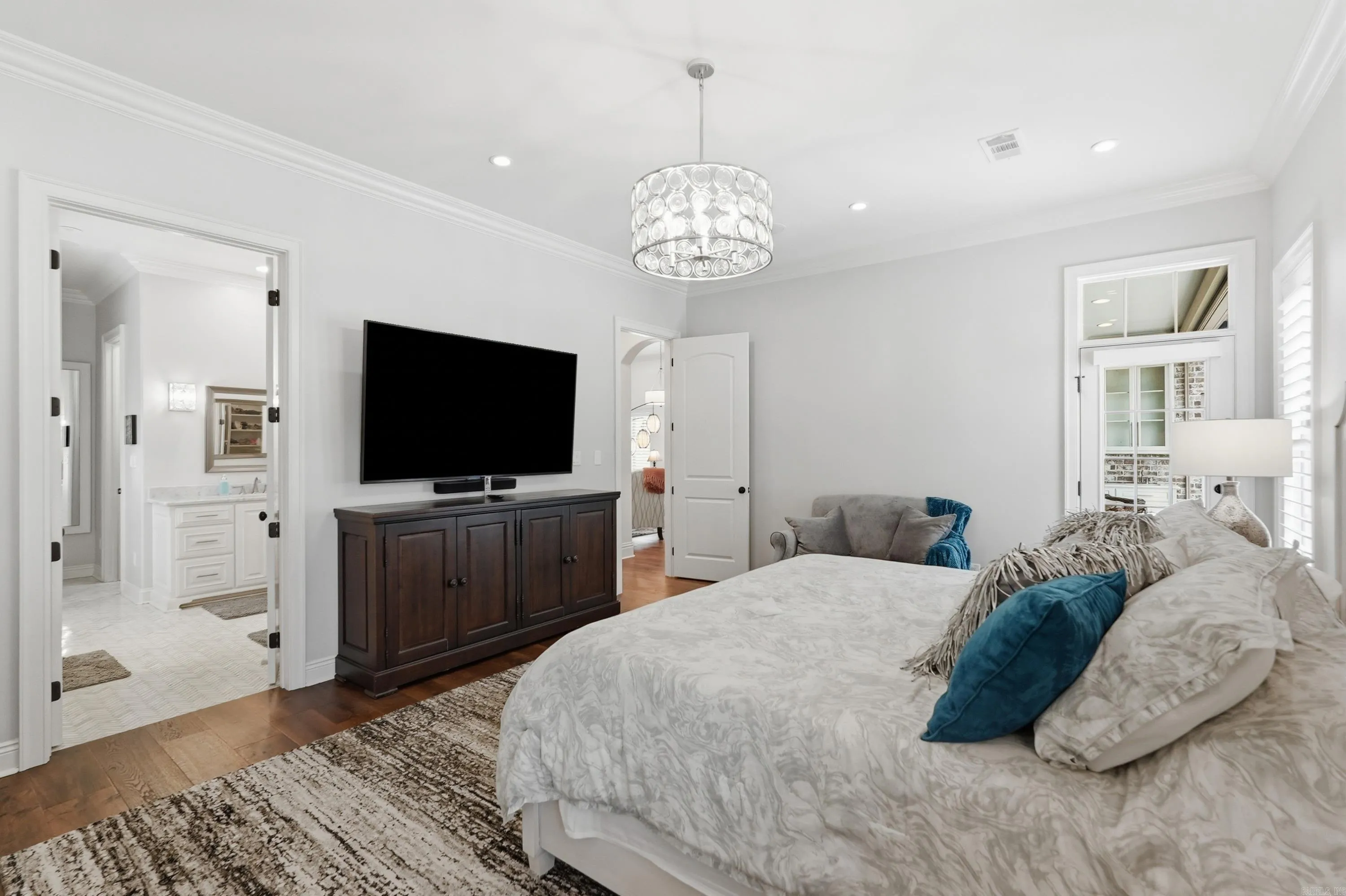 Property at 203  Ensbury - Image 16