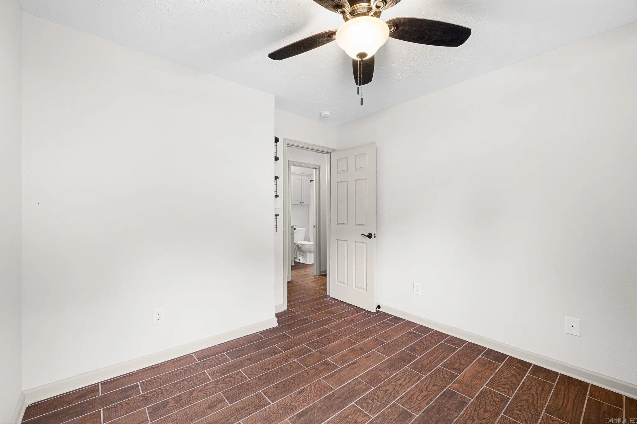 Property at 12  Sooiee - Image 24