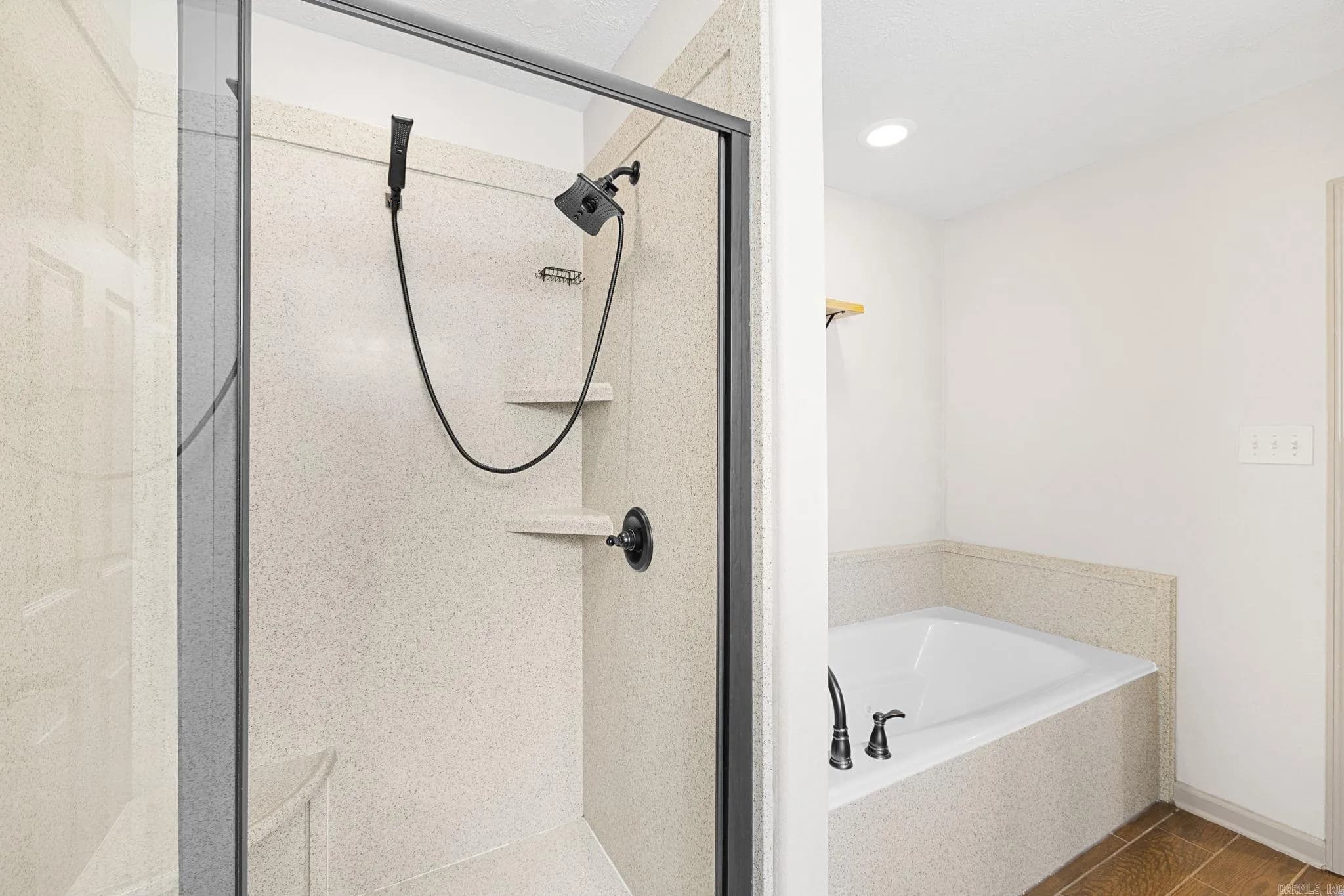 Property at 12  Sooiee - Image 17