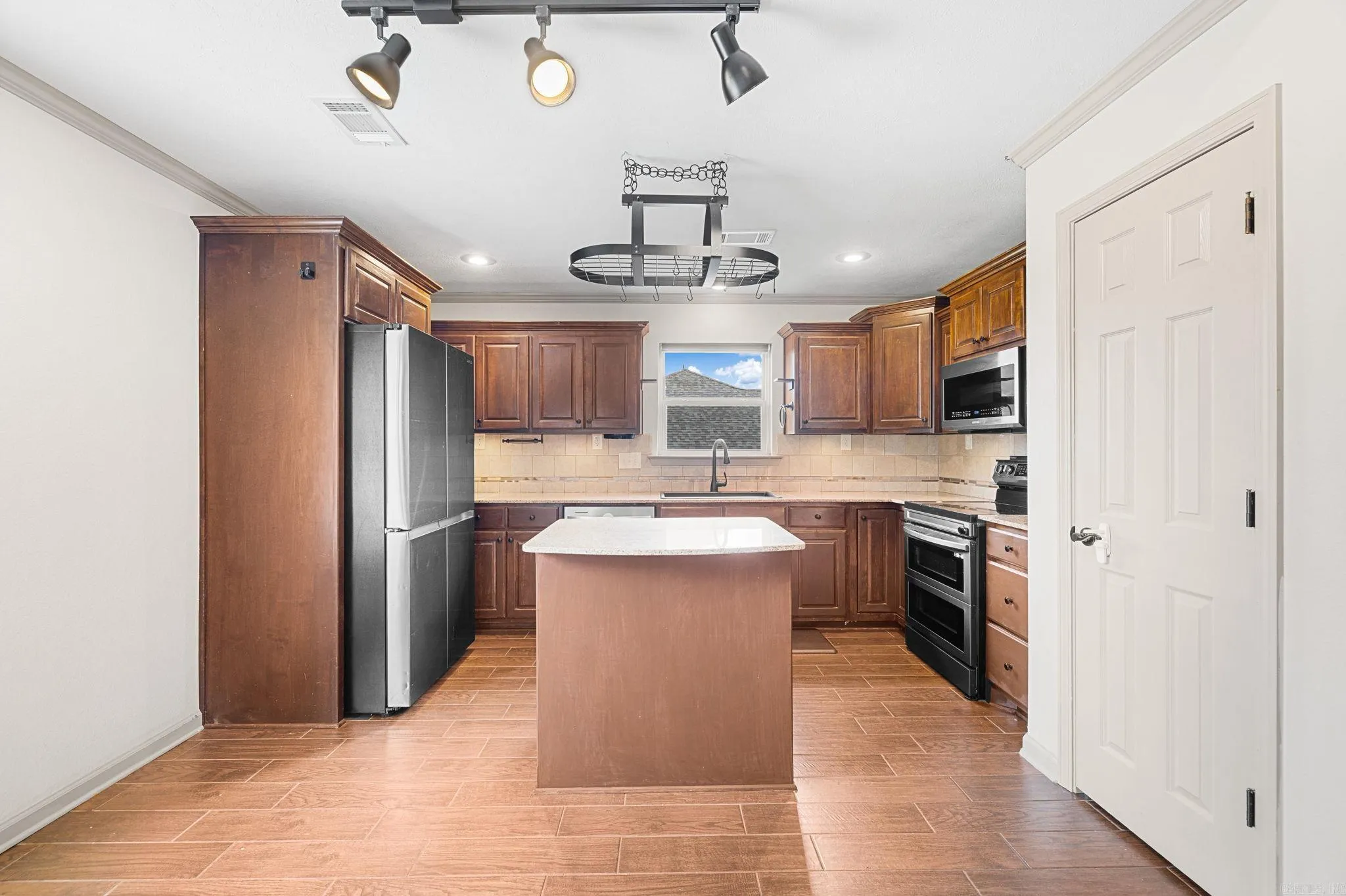Property at 12  Sooiee - Image 9