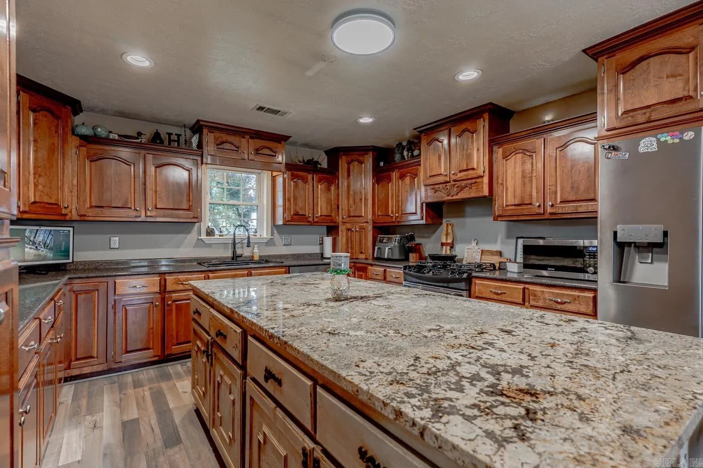 Property at 401  Penny dr - Image 14