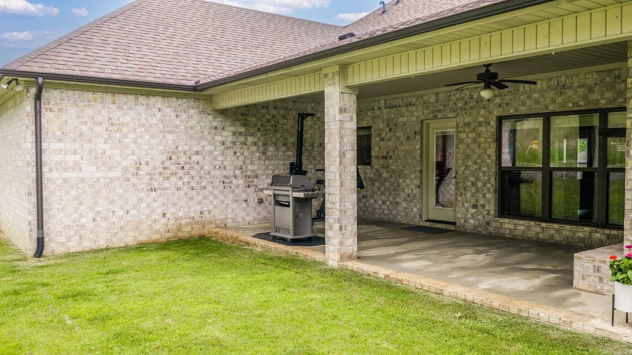 Property at 101  Eagle ridge - Image 41