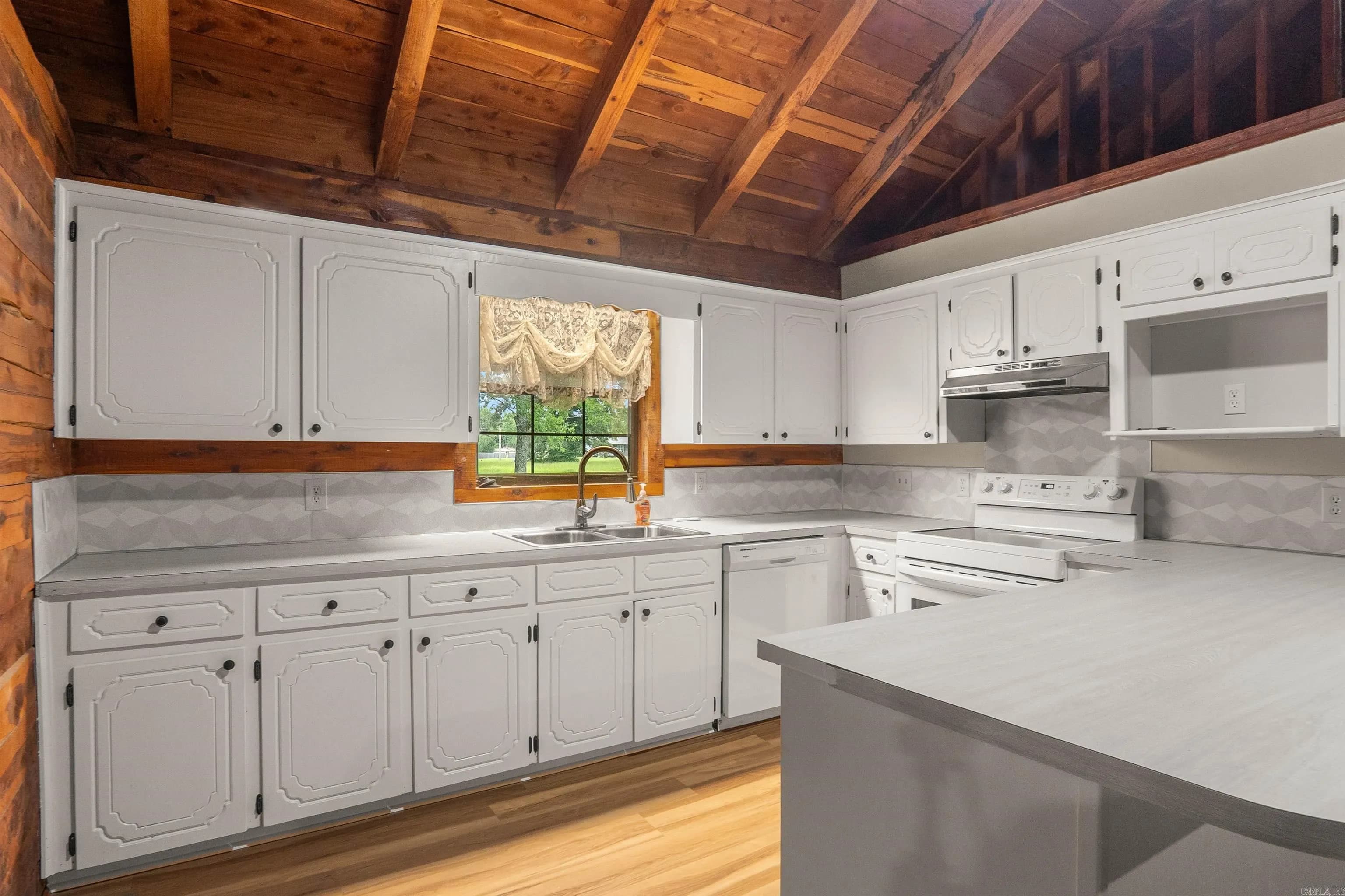 Property at 619  Pickthorne - Image 22